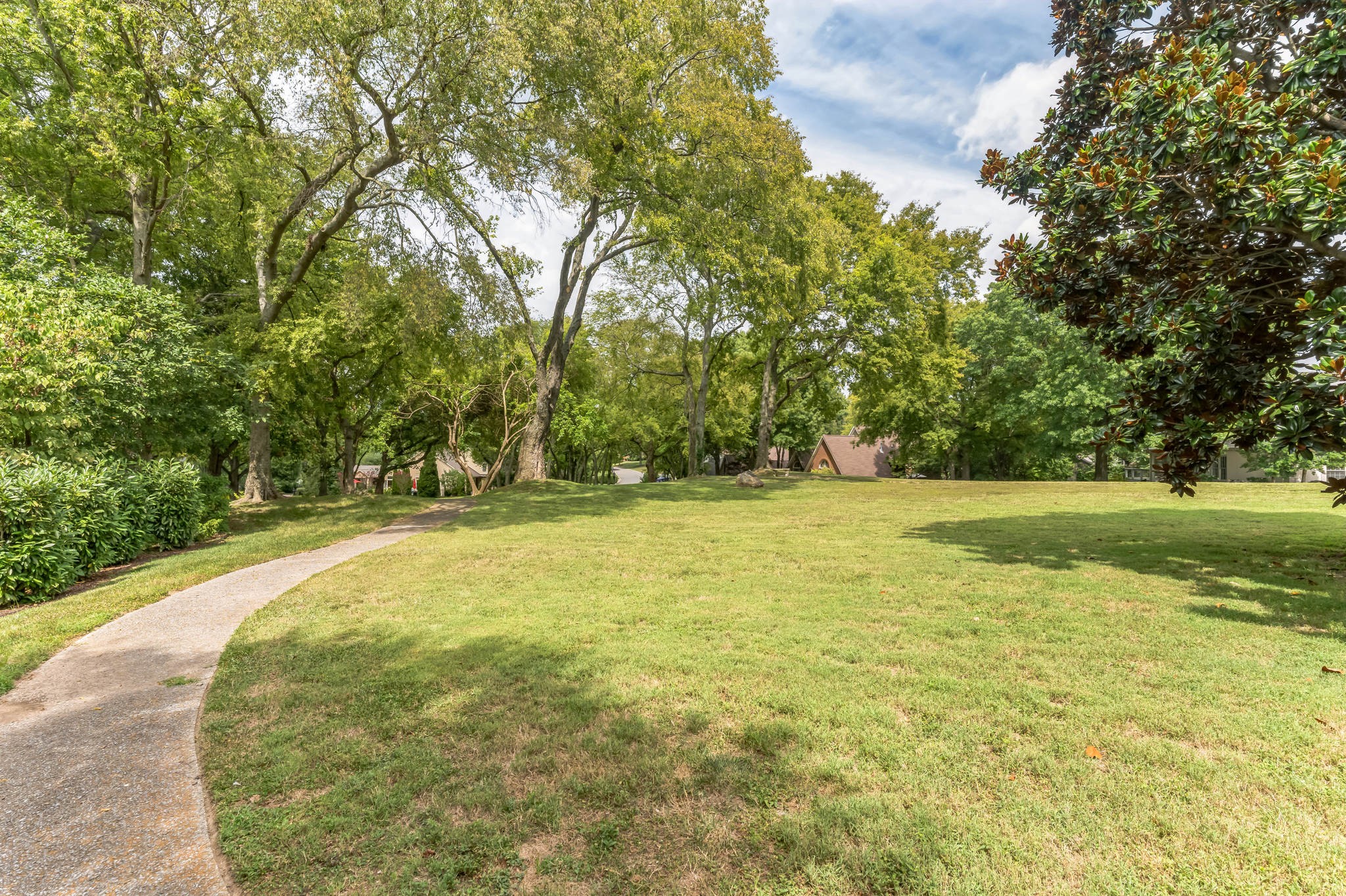 5506 Hearthstone Ln
