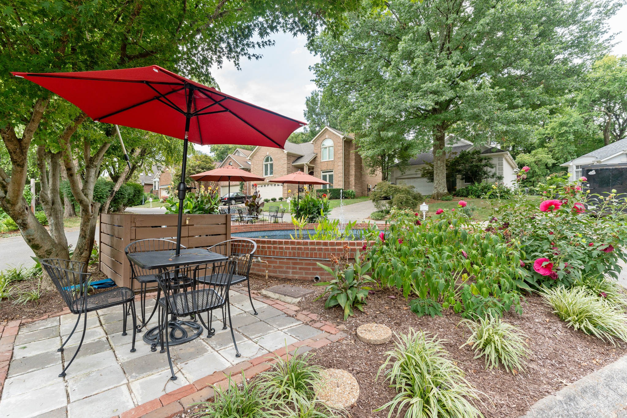5506 Hearthstone Ln