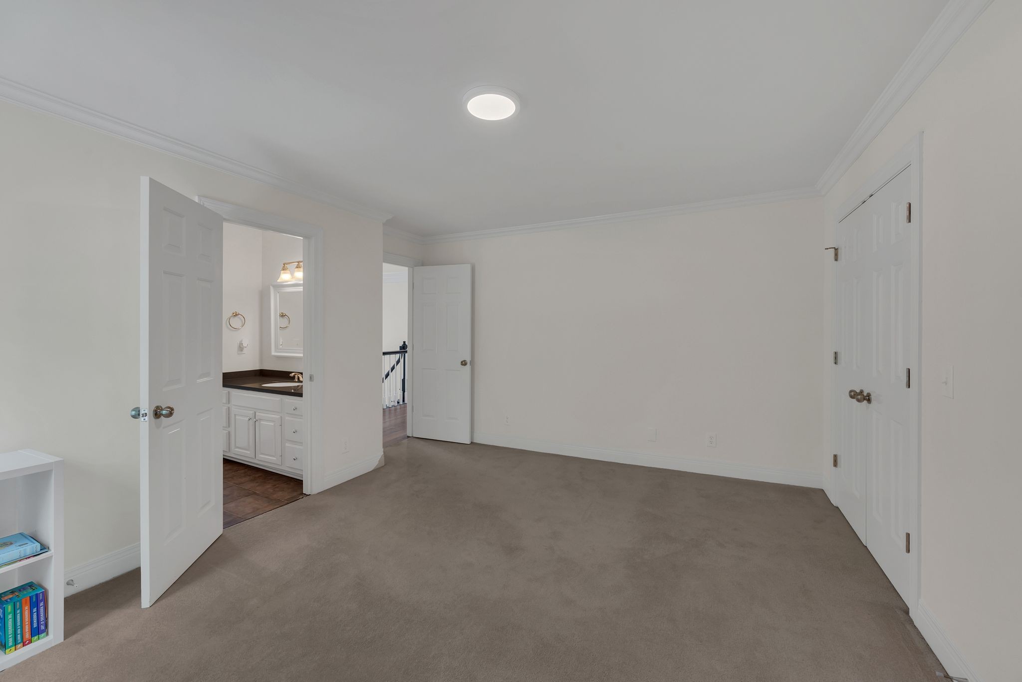 919 Hidden Oak Pl