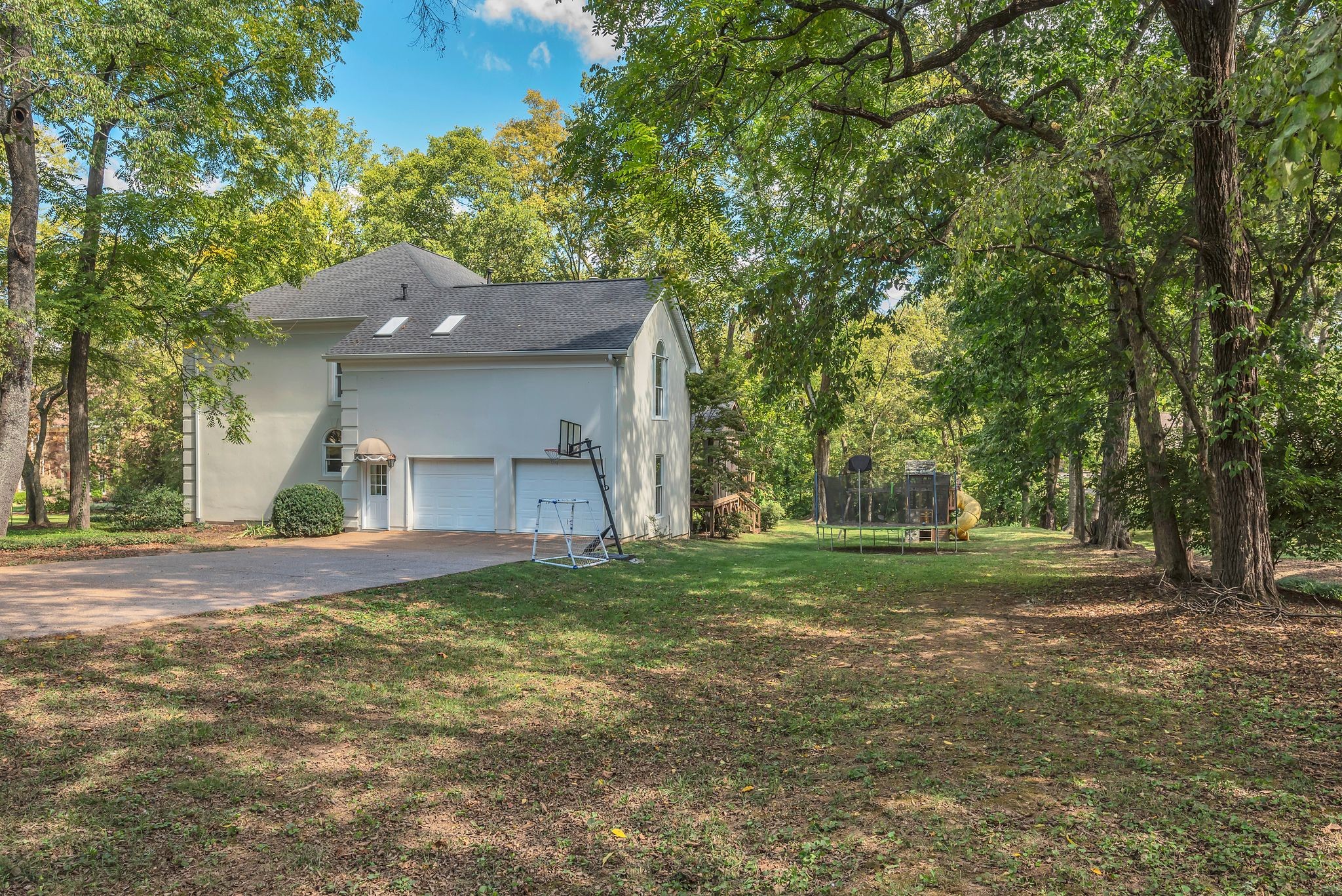 919 Hidden Oak Pl