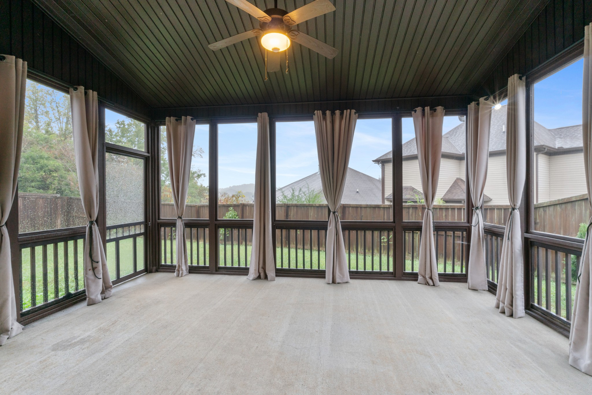 212 Windmill Trl