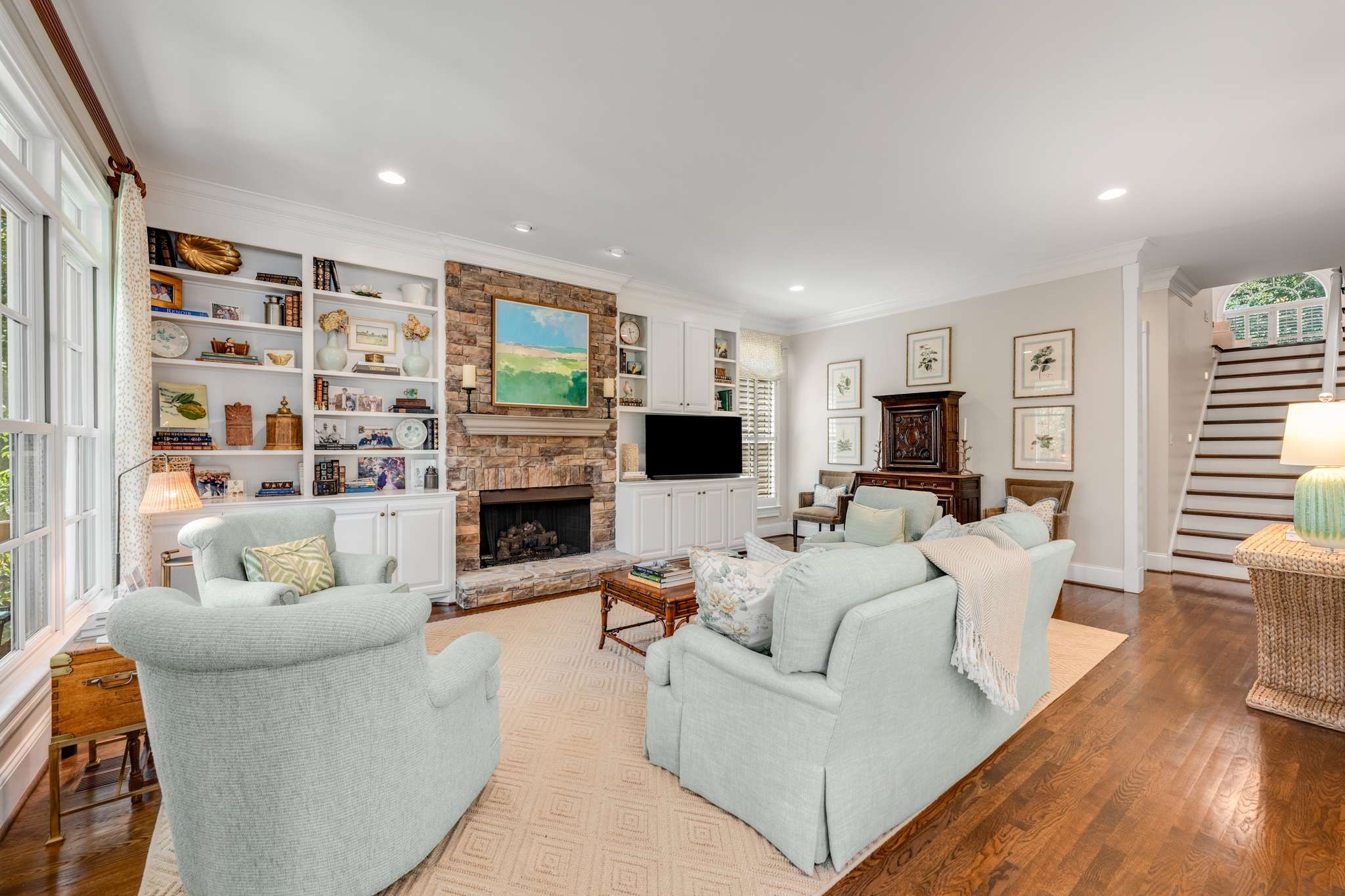 336 Whitworth Way
