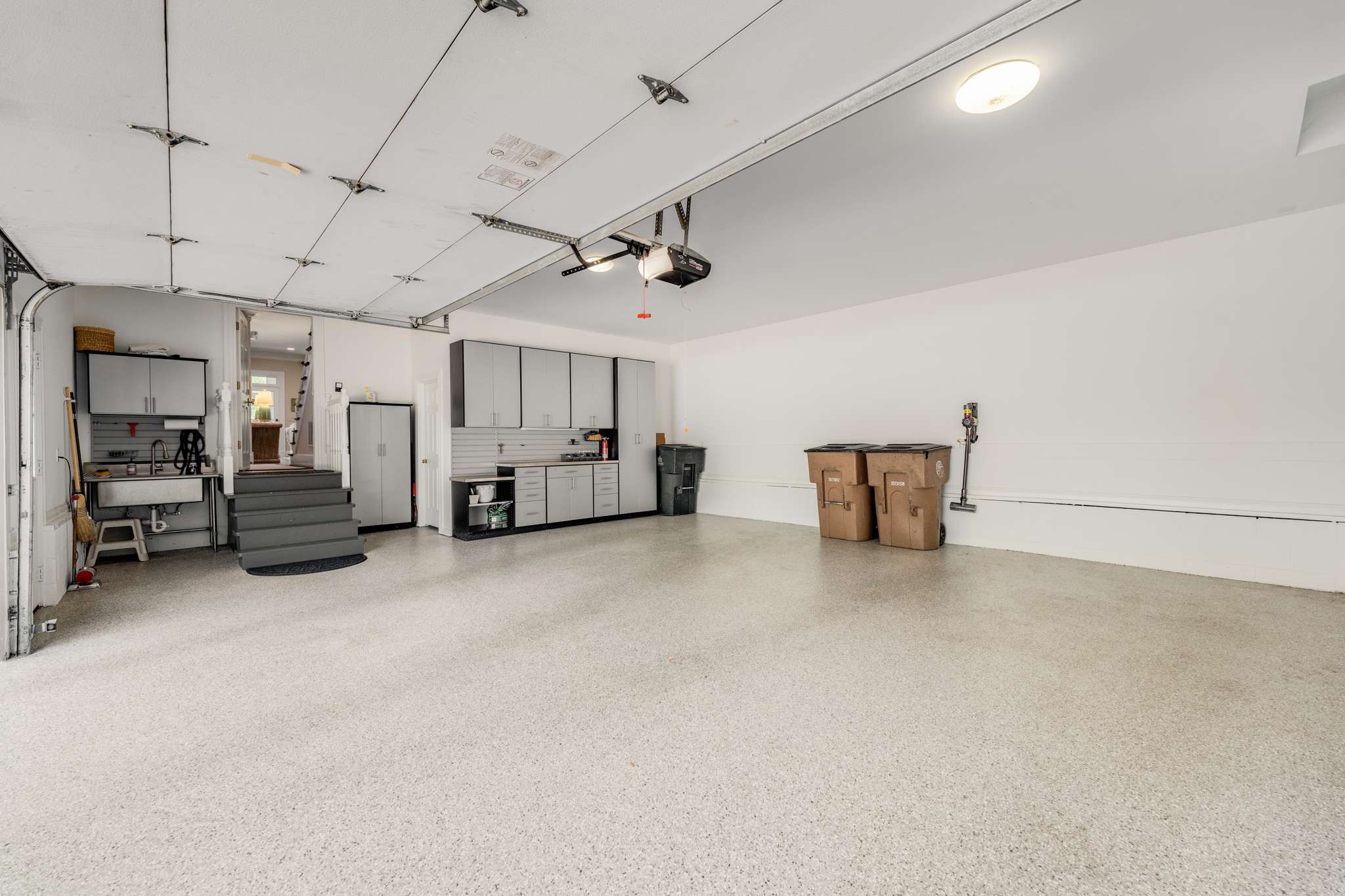 336 Whitworth Way