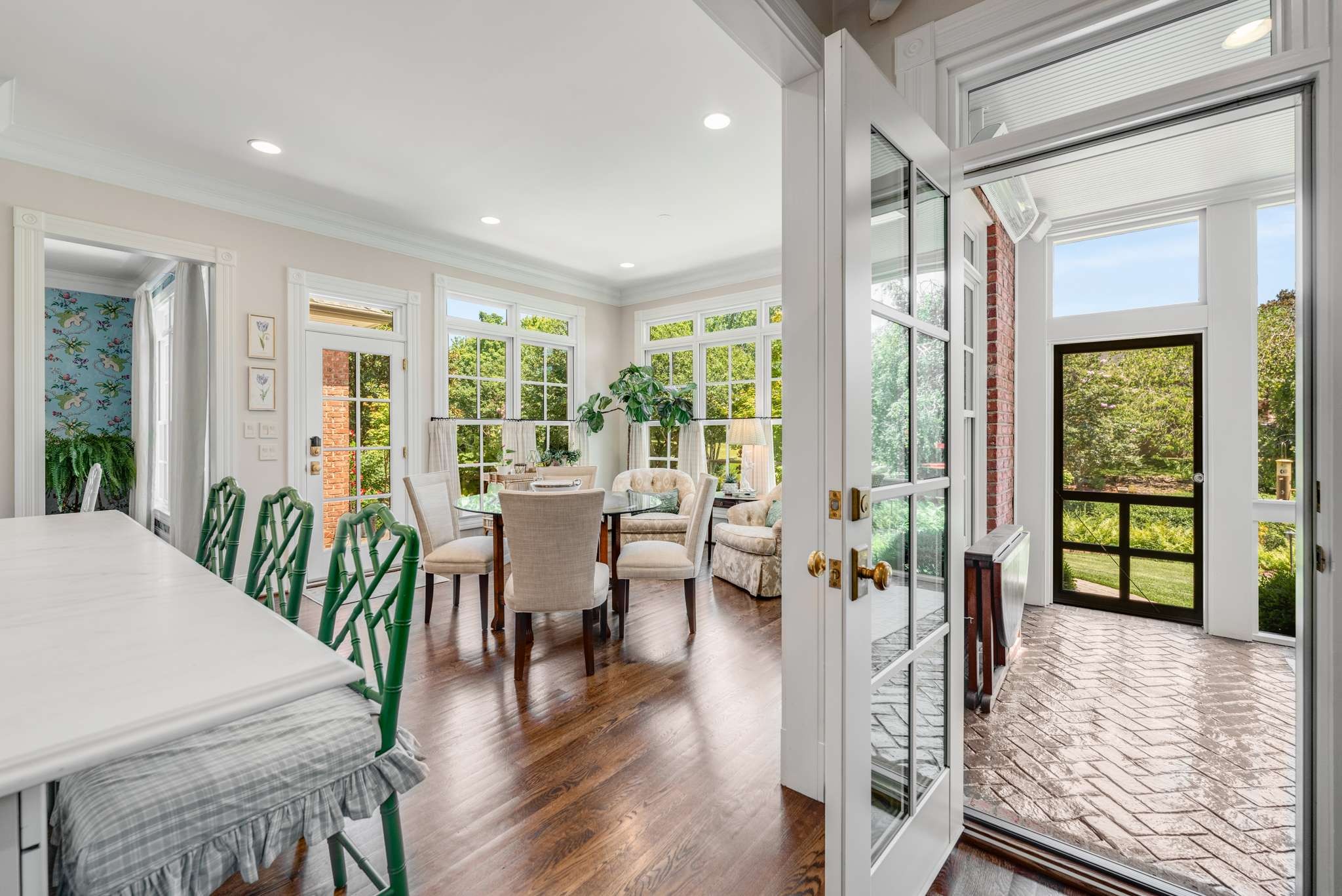 336 Whitworth Way