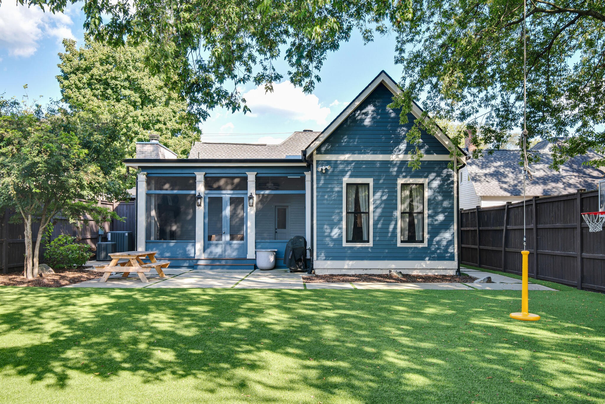 706 McFerrin Ave