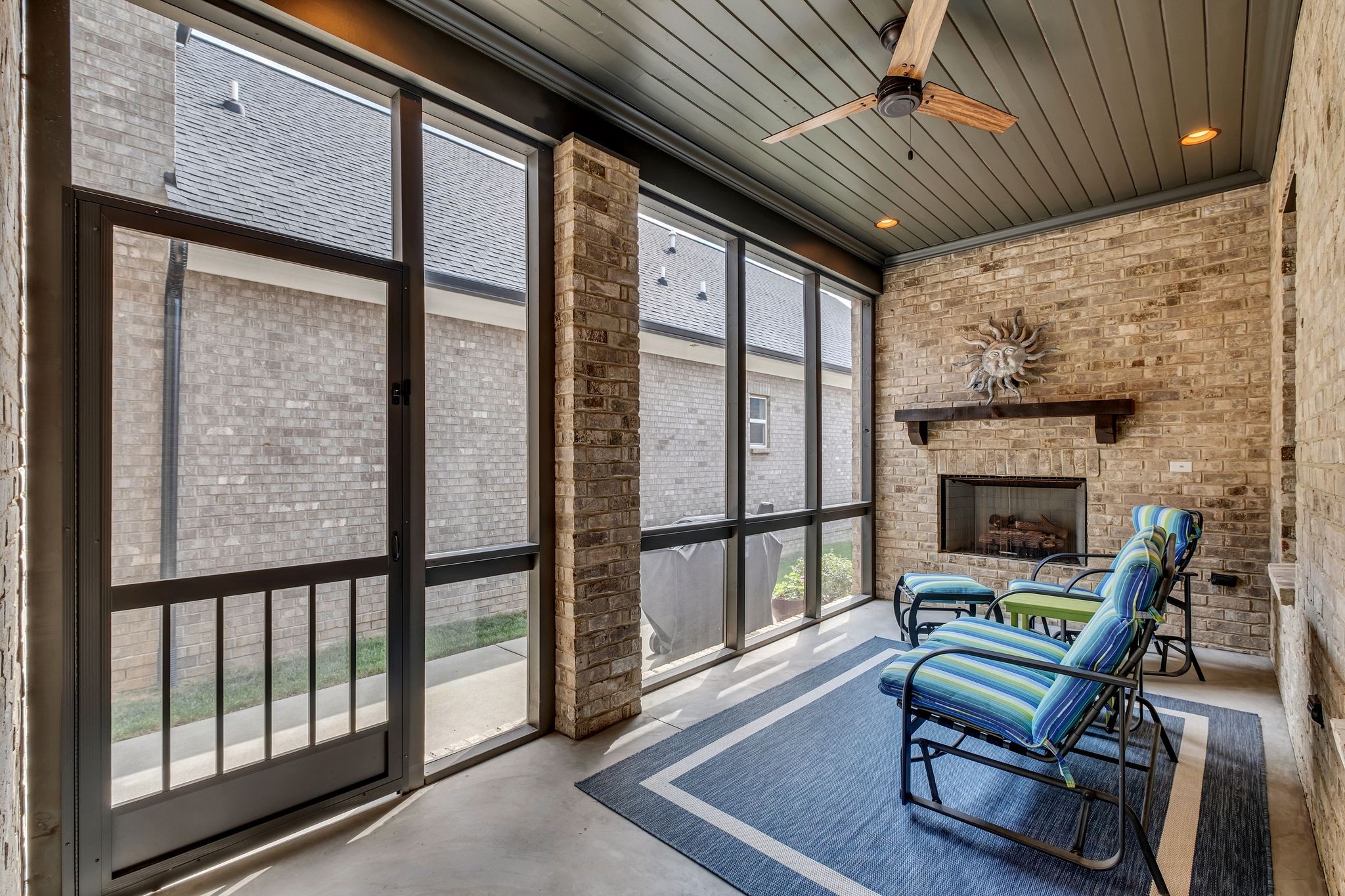 1034 Apple Orchard Cir