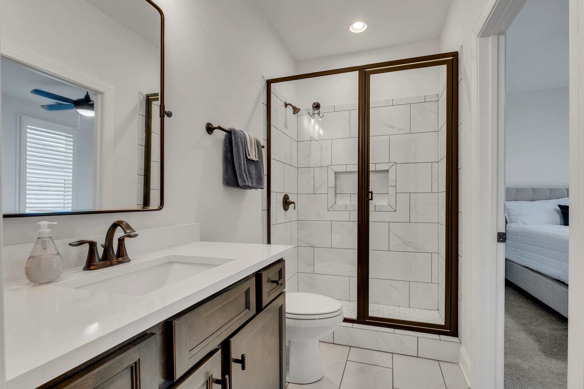1034 Apple Orchard Cir