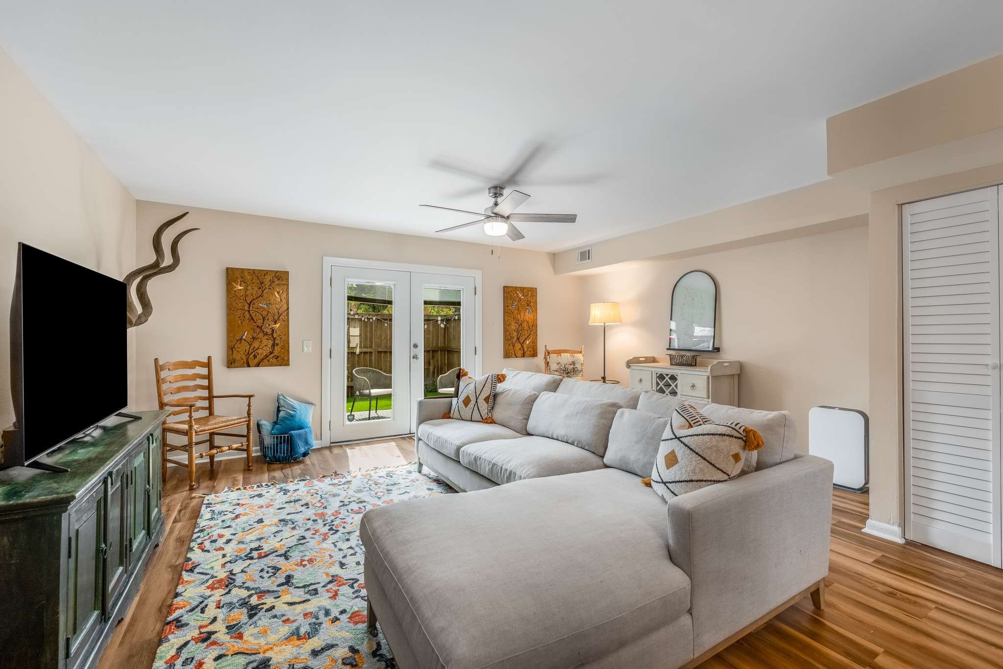 2097 Graybar Ln Unit: D2