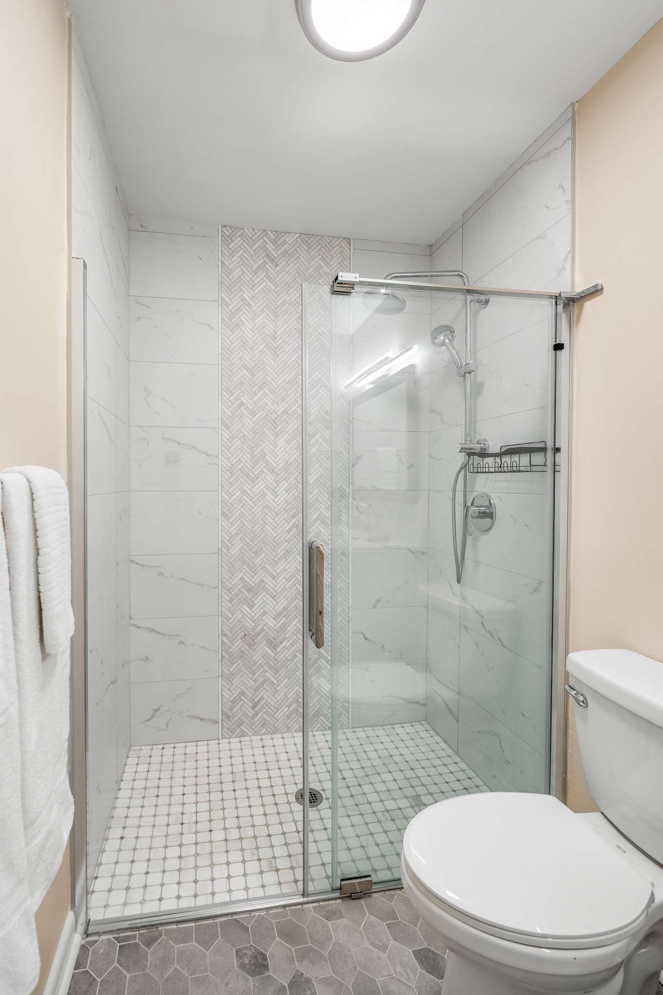 2097 Graybar Ln Unit: D2