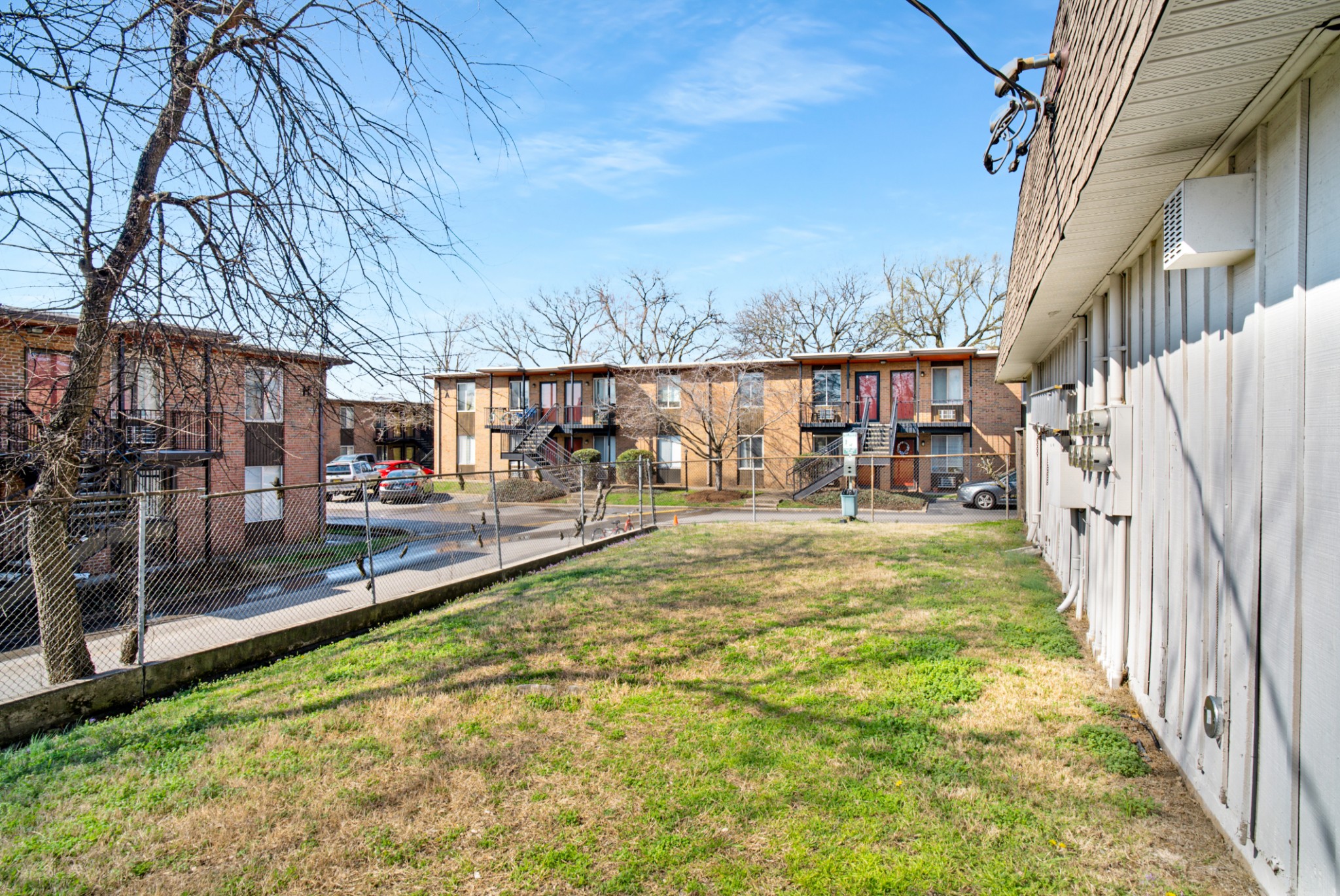 2097 Graybar Ln Unit: D2
