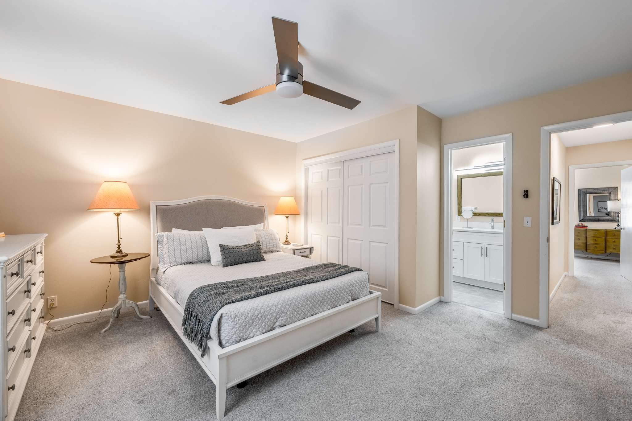 2097 Graybar Ln Unit: D2
