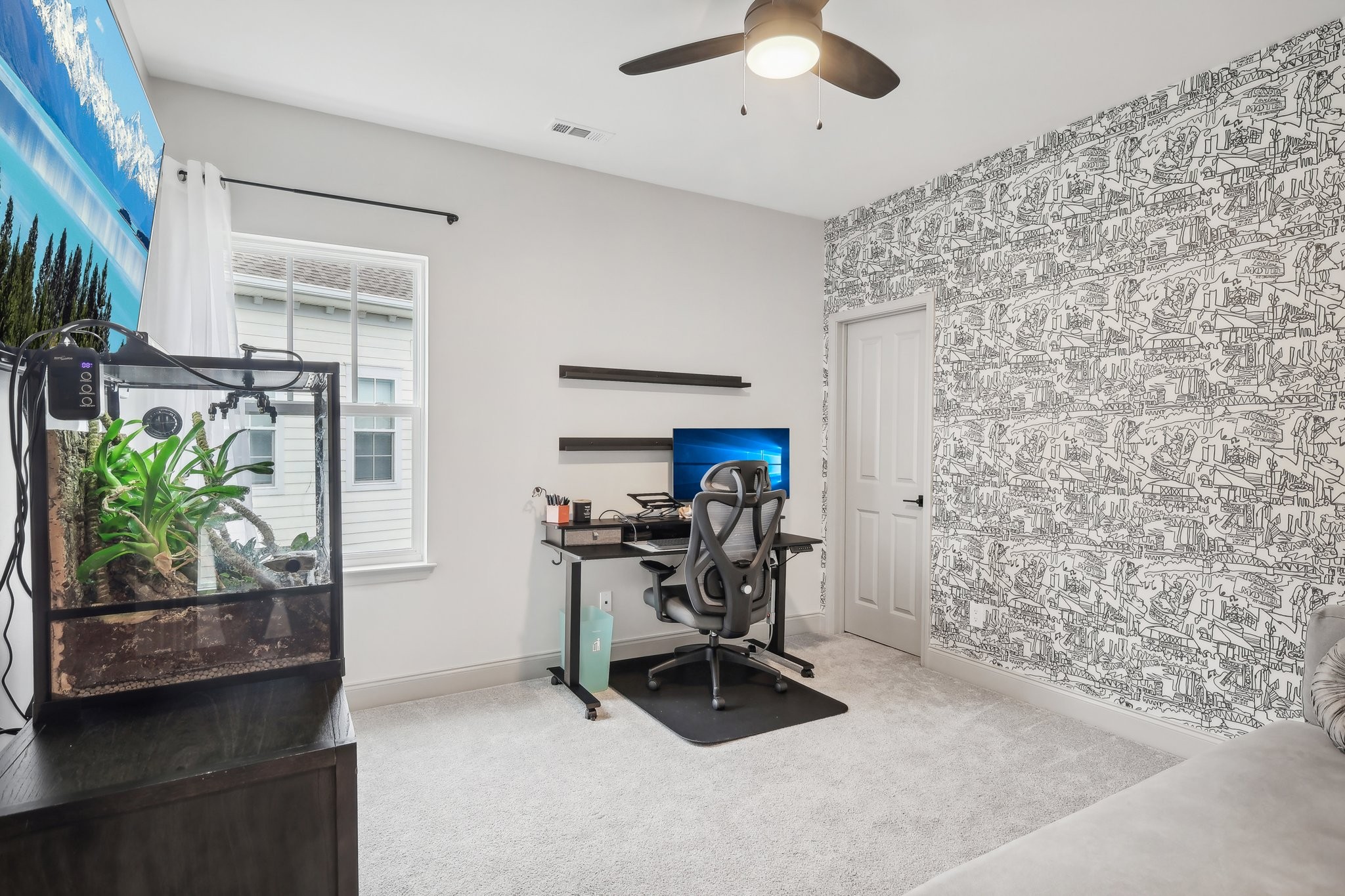 824 Goswell Dr