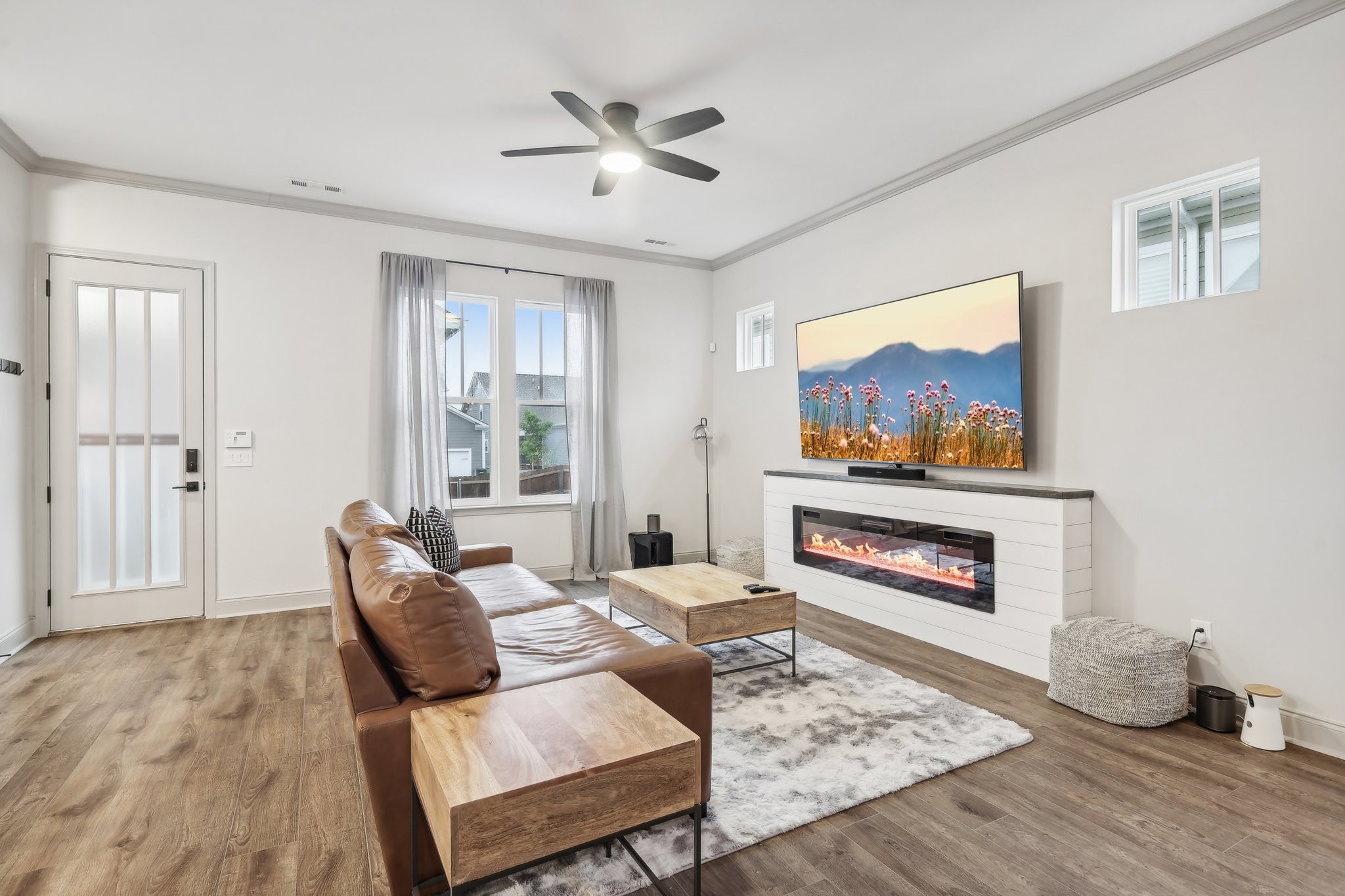 824 Goswell Dr
