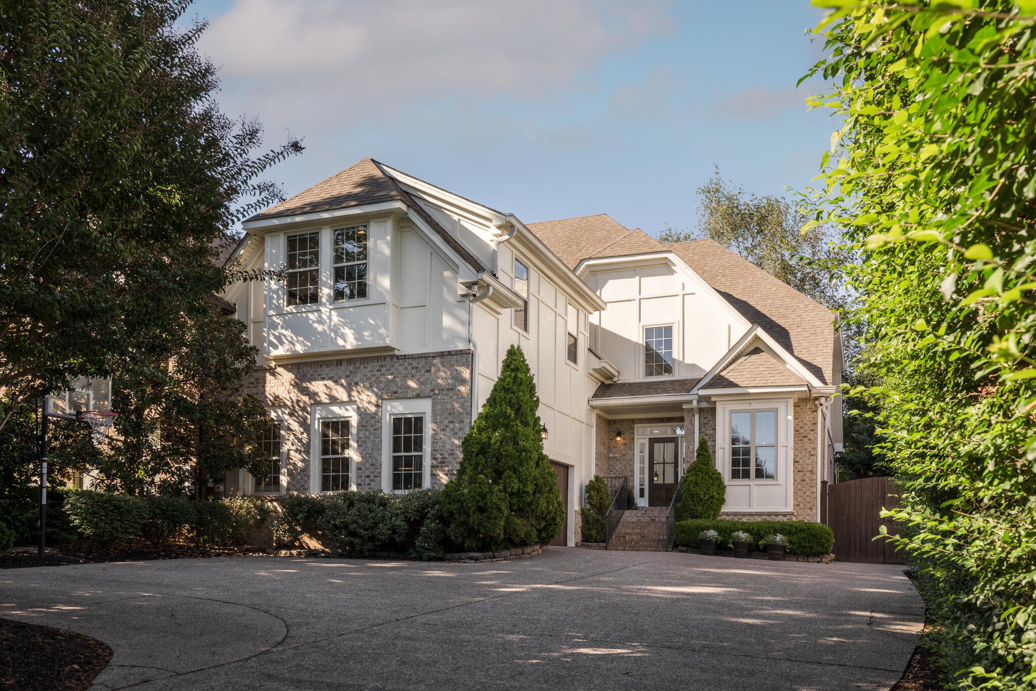 1106A Biltmore Dr