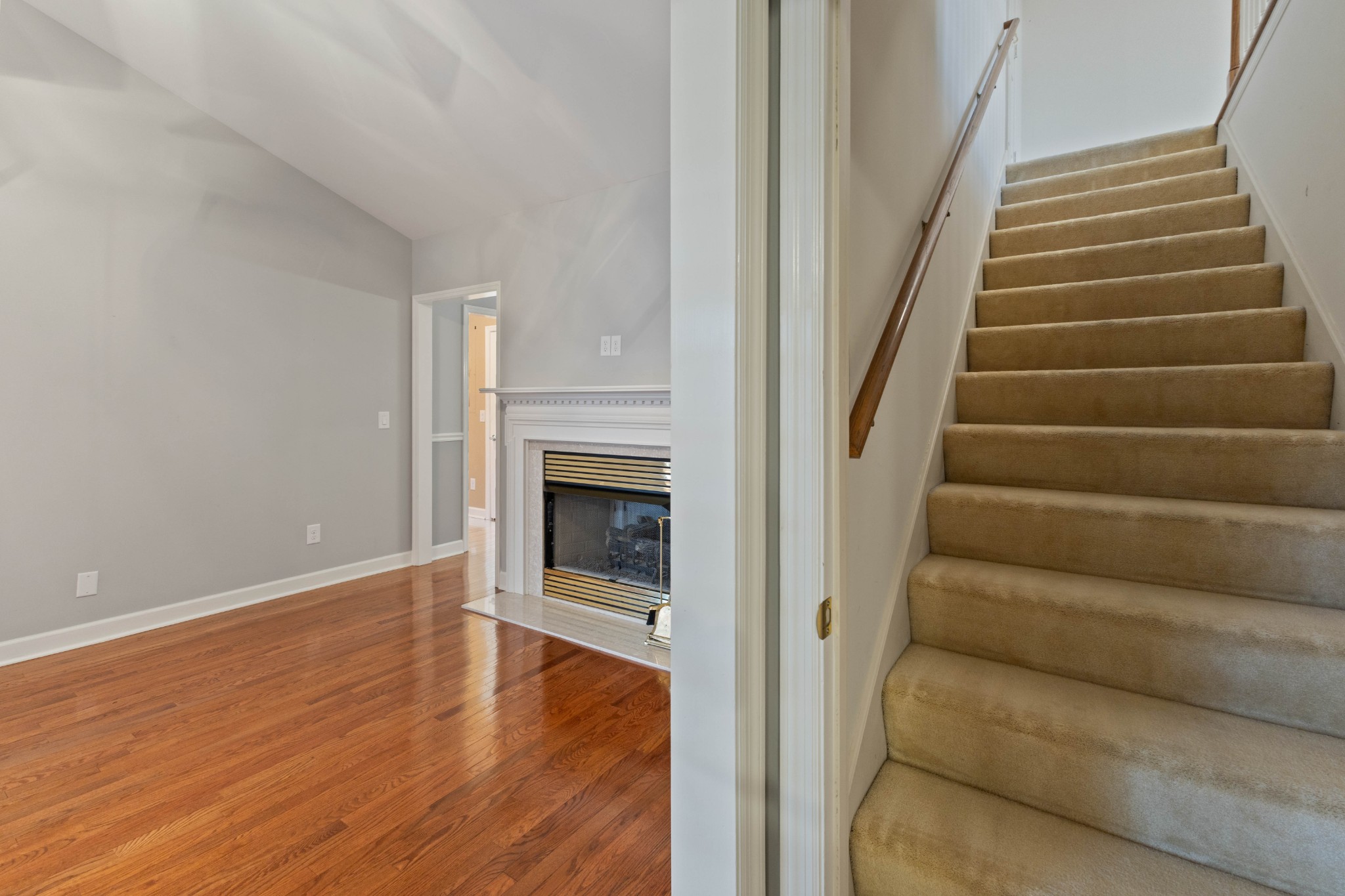 8023 Sunrise Cir