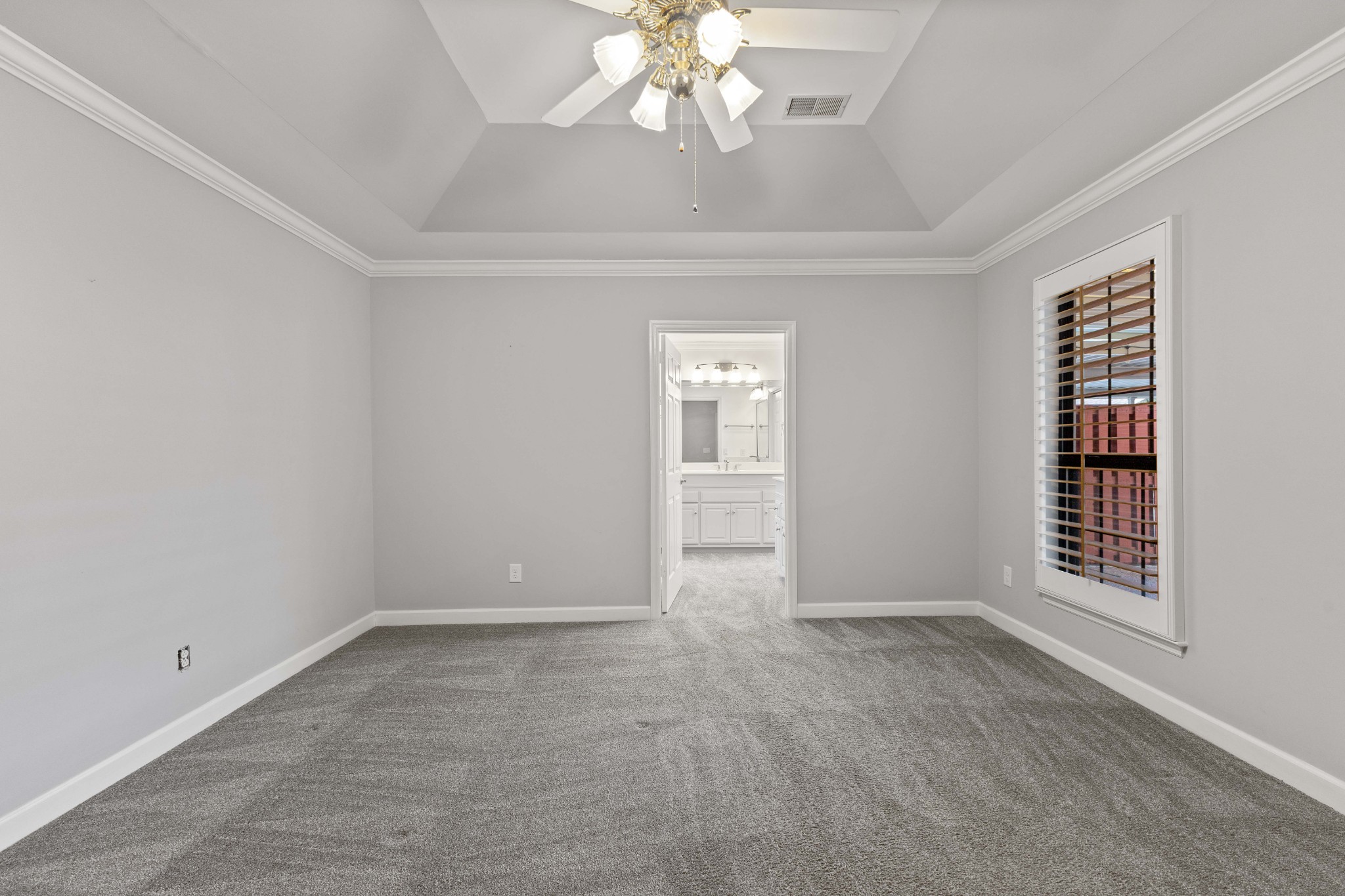 8023 Sunrise Cir