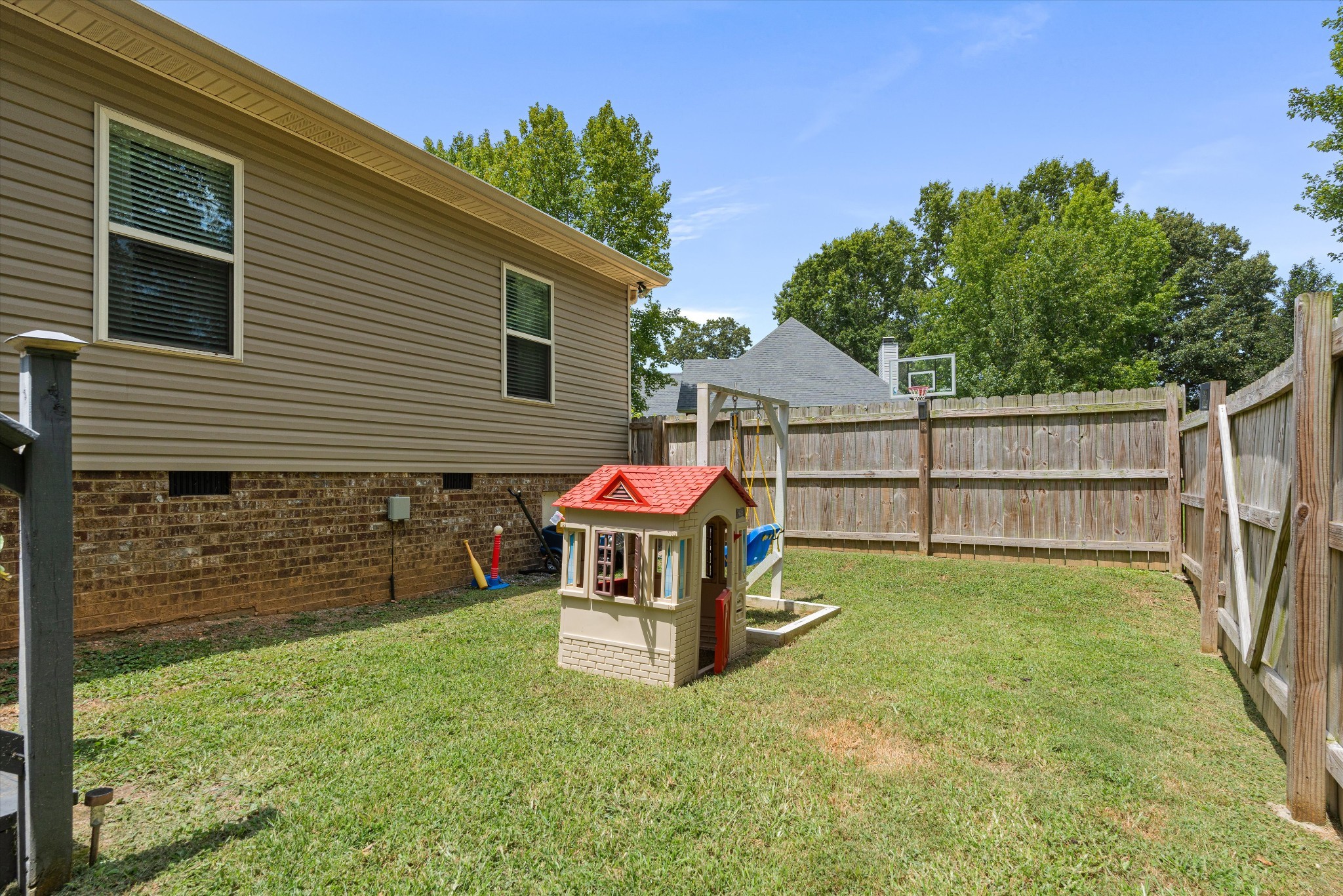 500 Foster Dr