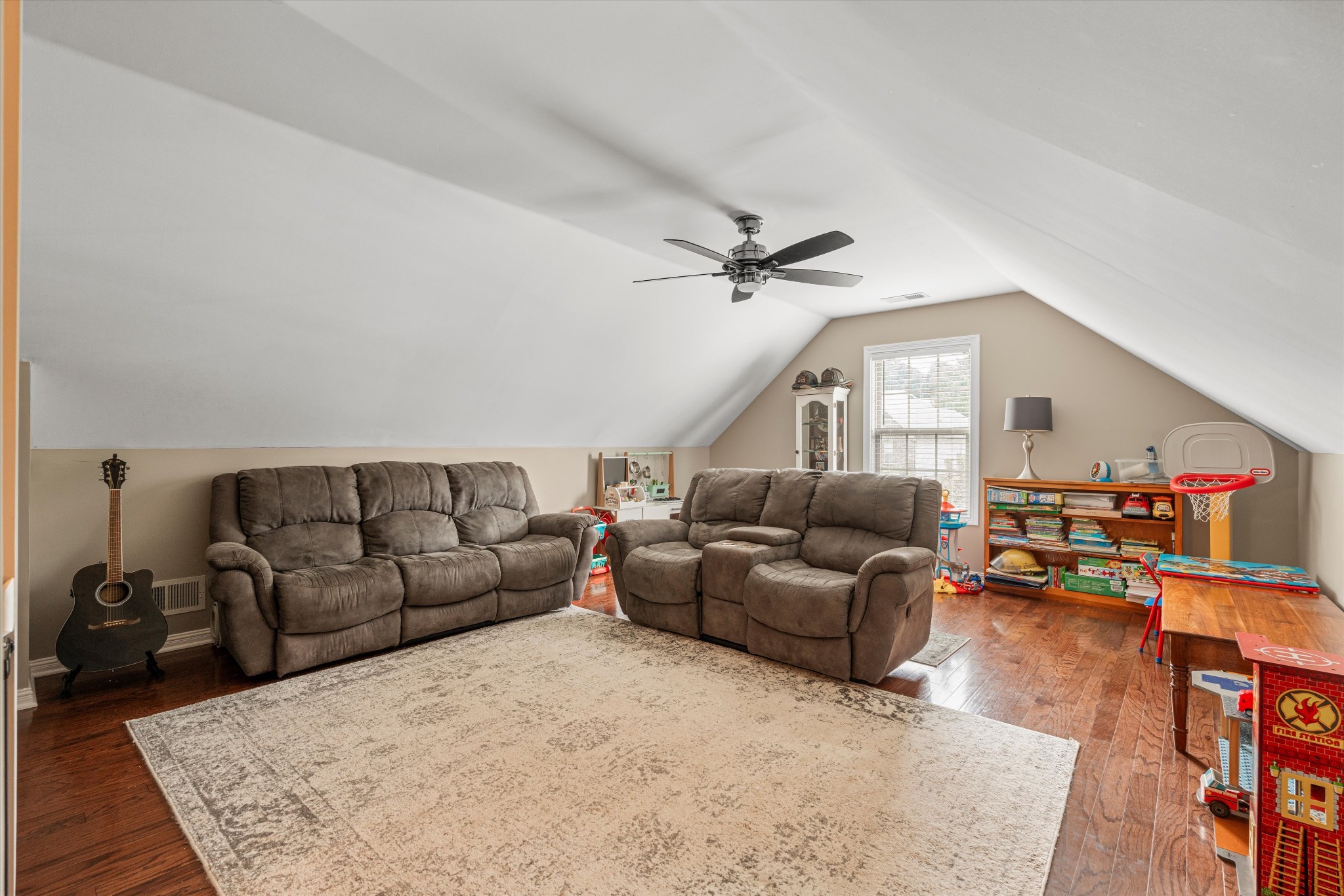 500 Foster Dr