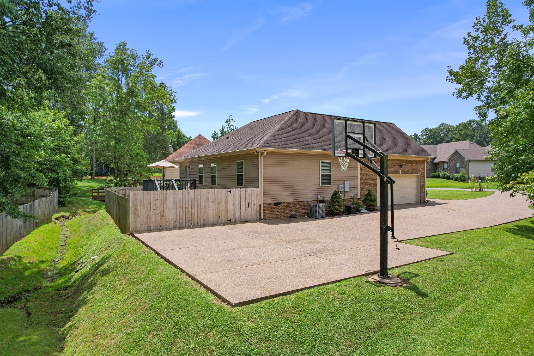 500 Foster Dr