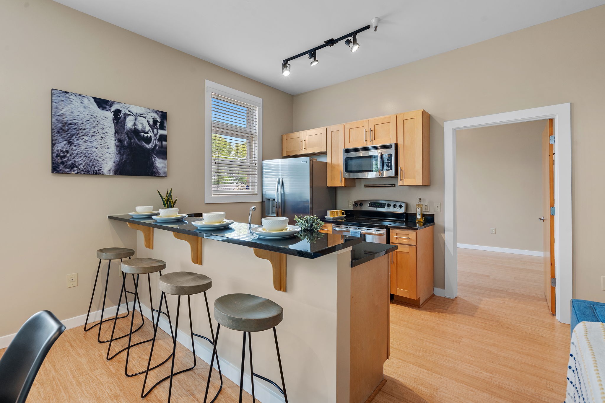 1706 18th Ave, S Unit: 301