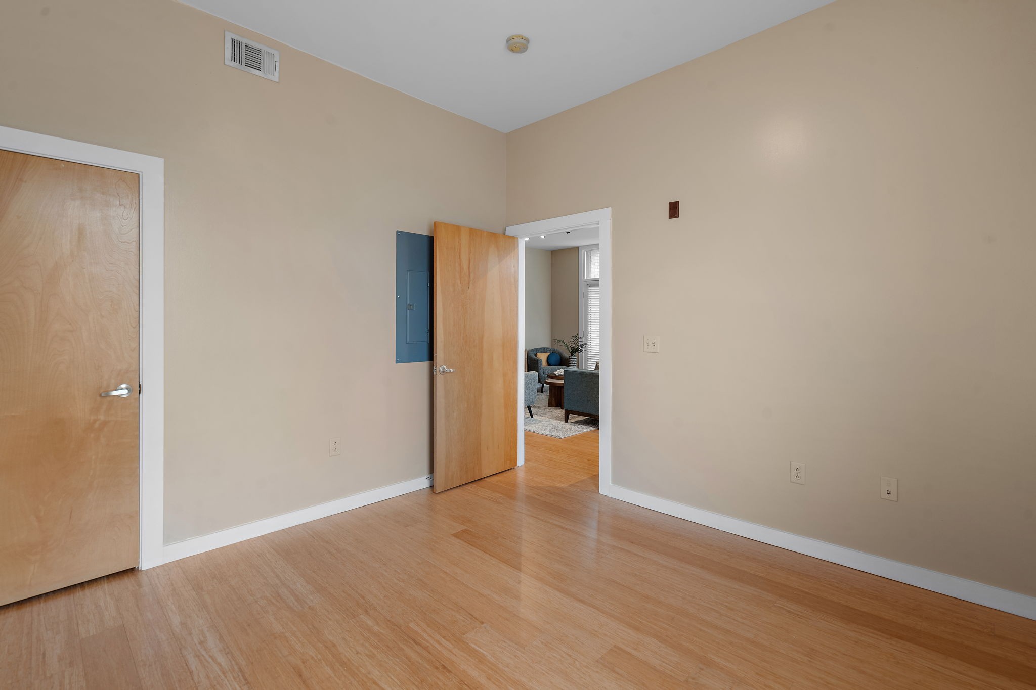 1706 18th Ave, S Unit: 301