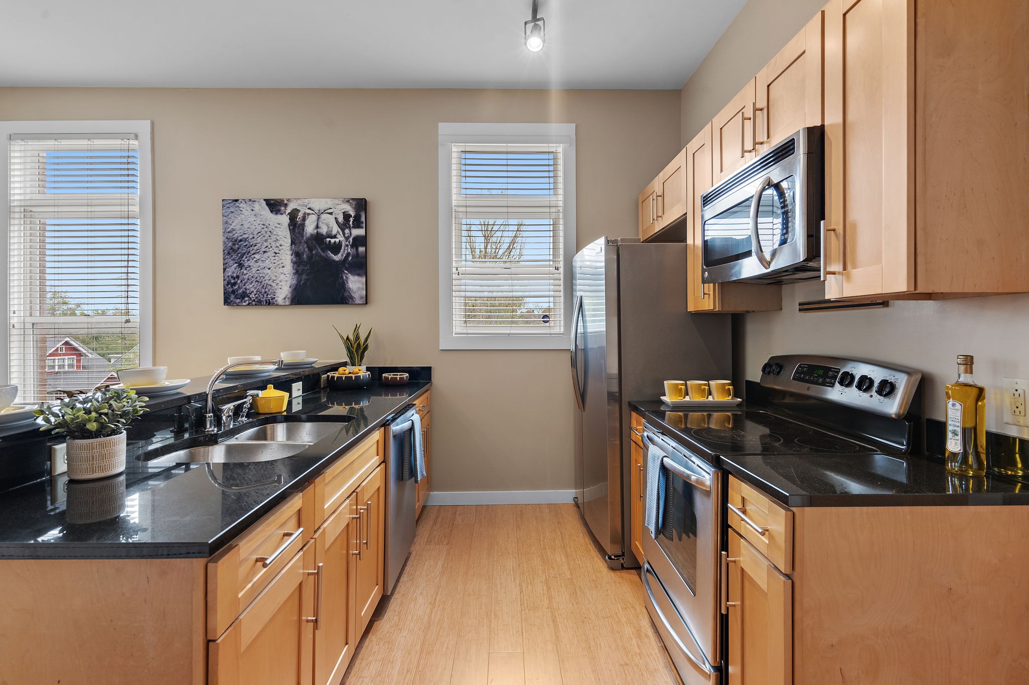 1706 18th Ave, S Unit: 301