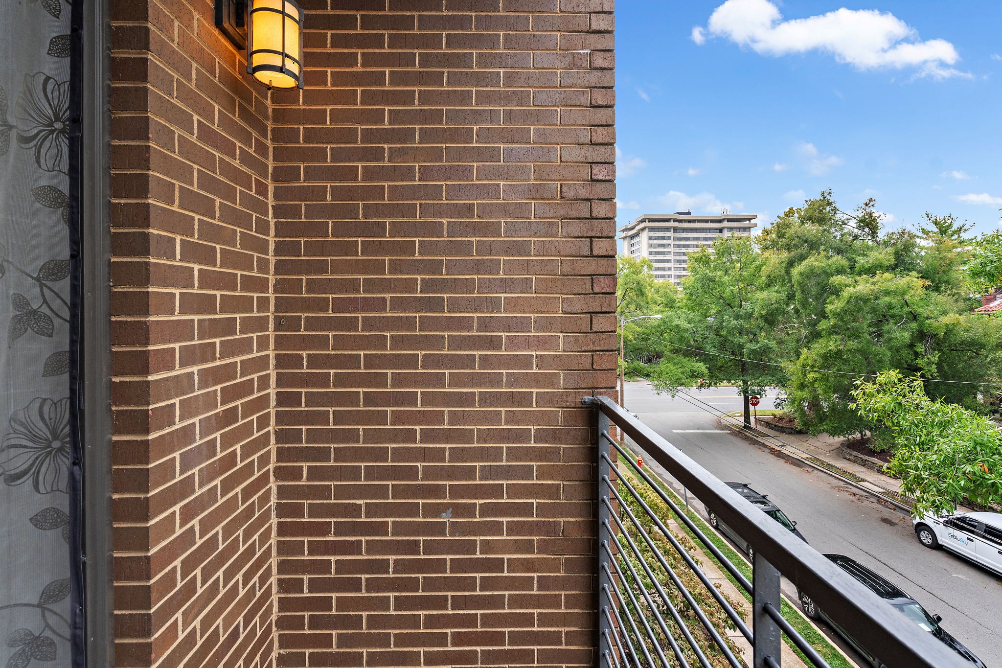 1706 18th Ave, S Unit: 301