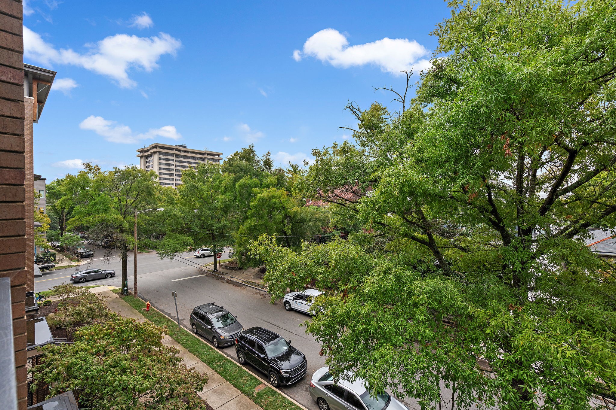 1706 18th Ave, S Unit: 301