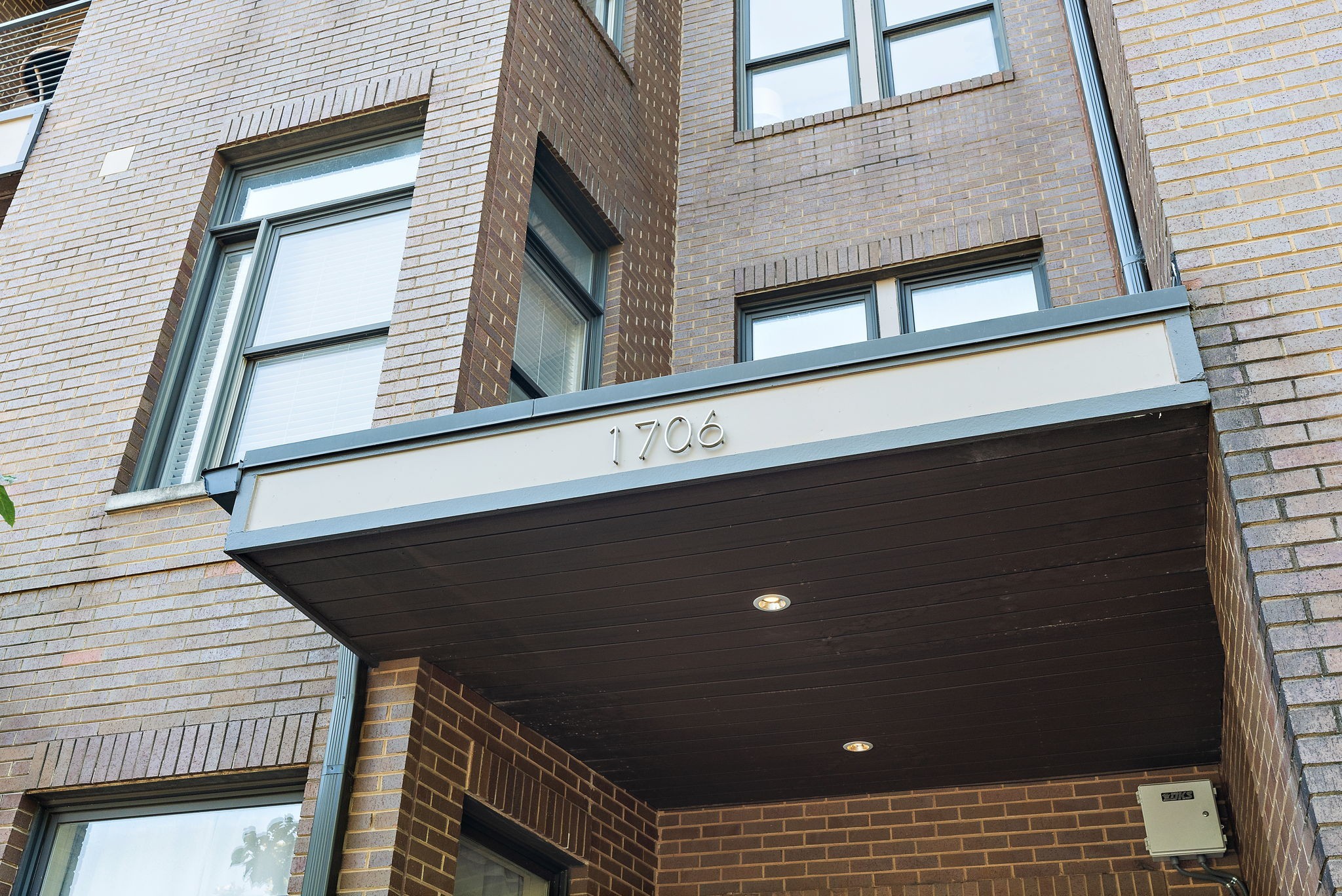 1706 18th Ave, S Unit: 301