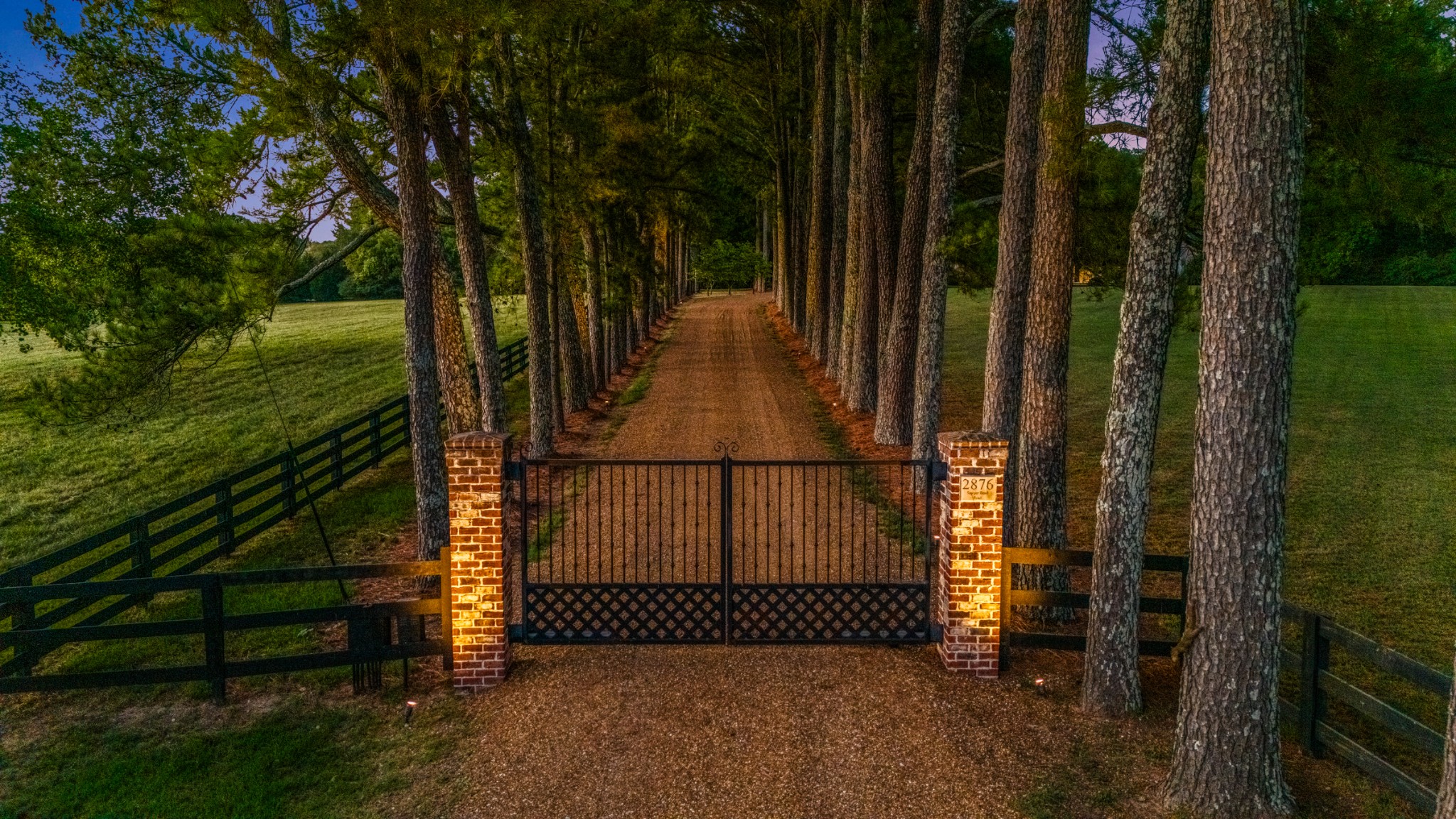2876 Sawyer Bend Rd