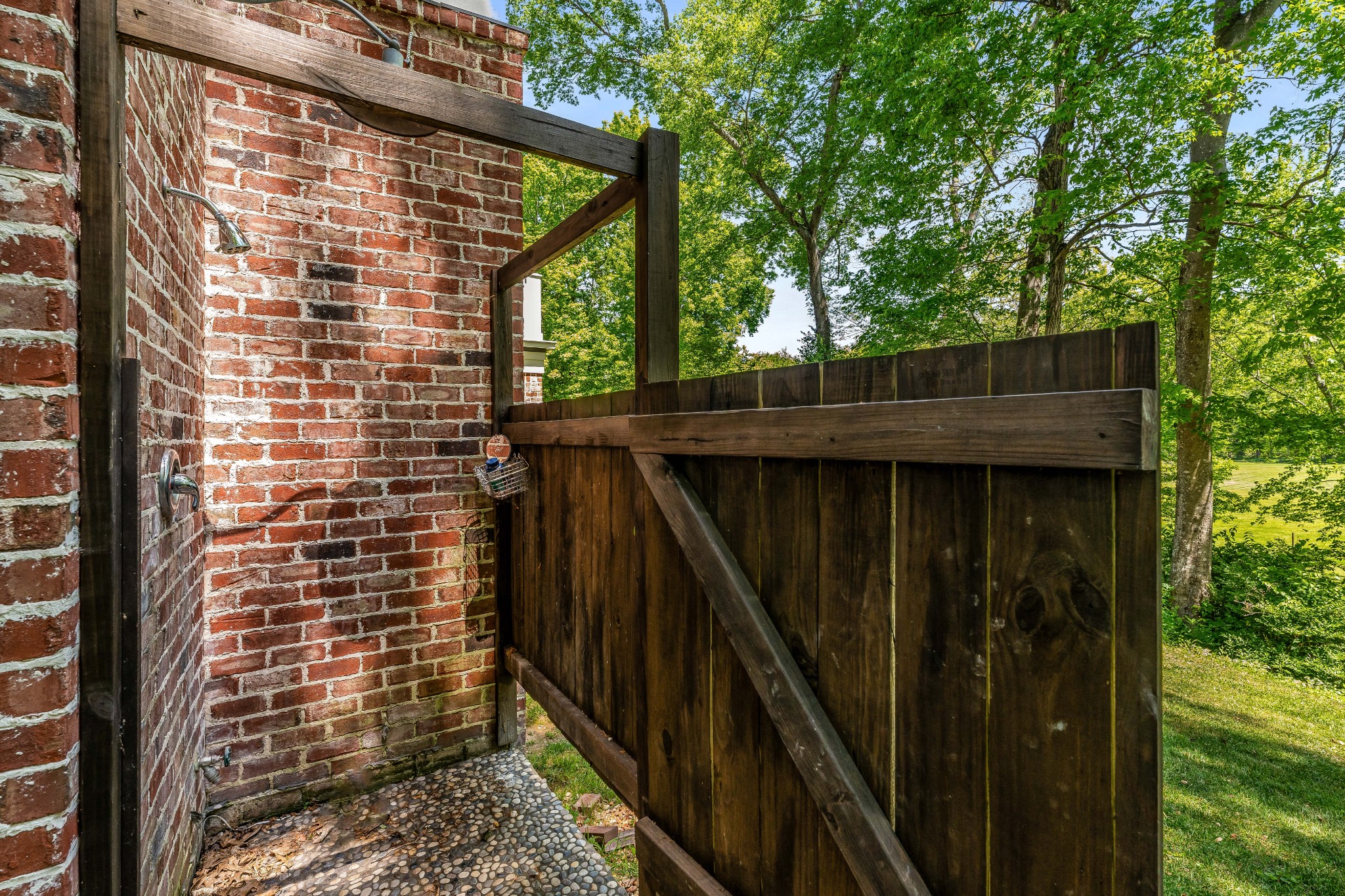 2876 Sawyer Bend Rd