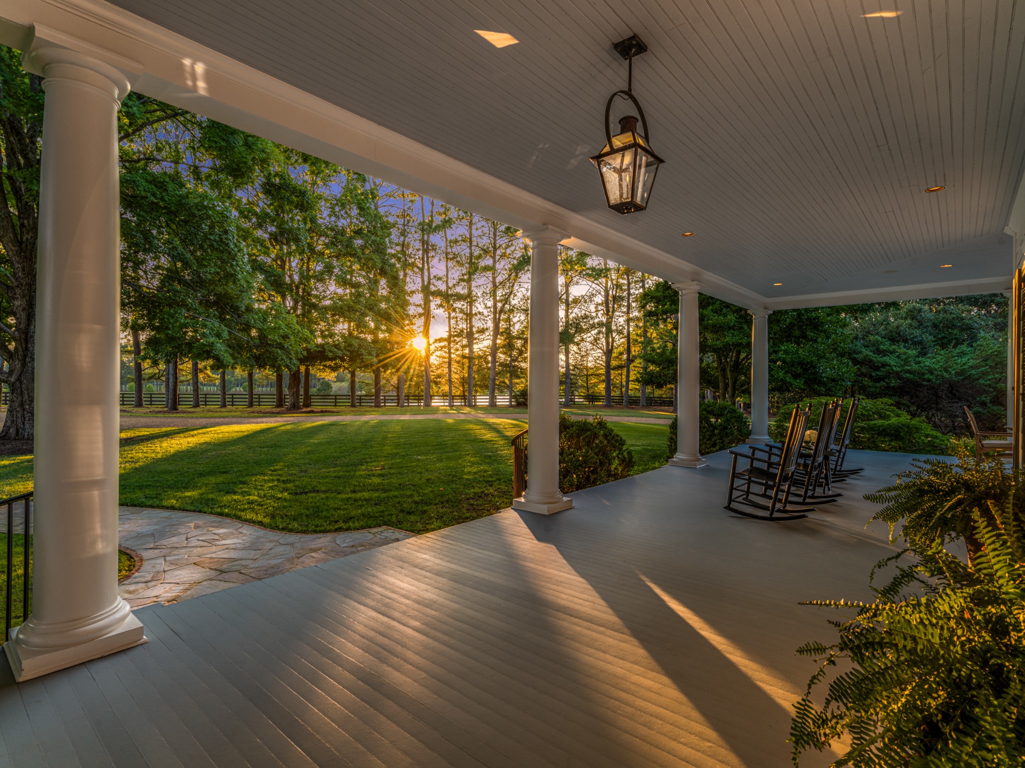 2876 Sawyer Bend Rd