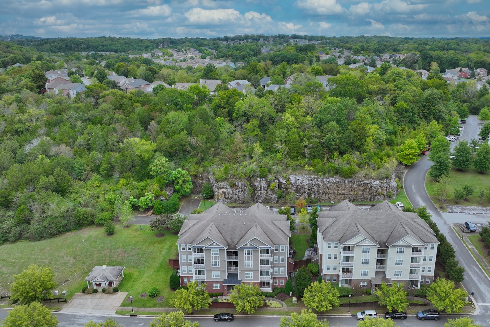 8121 Lenox Creekside Dr Unit: 2