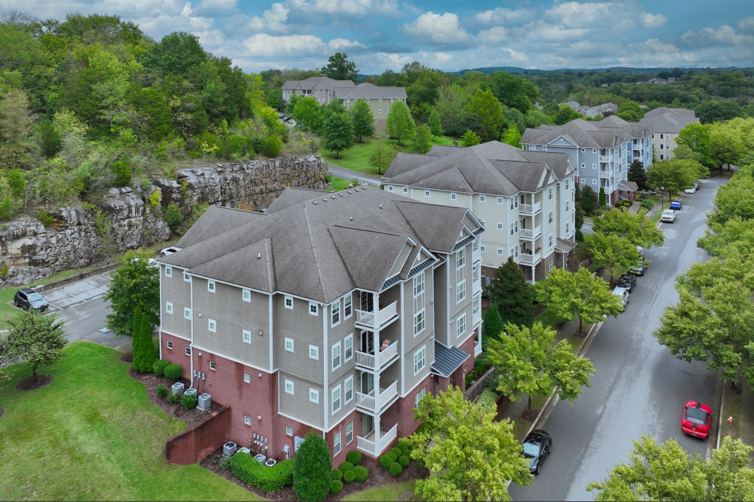 8121 Lenox Creekside Dr Unit: 2
