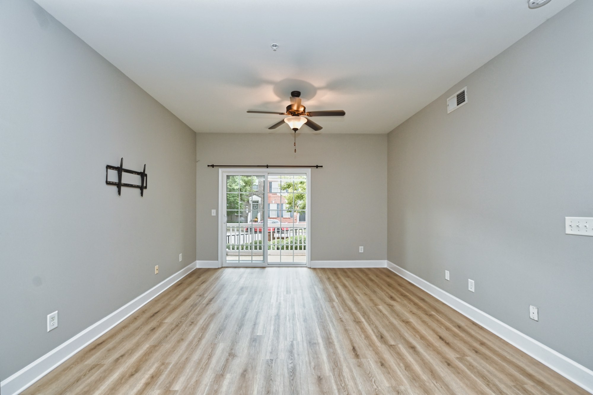 8121 Lenox Creekside Dr Unit: 2