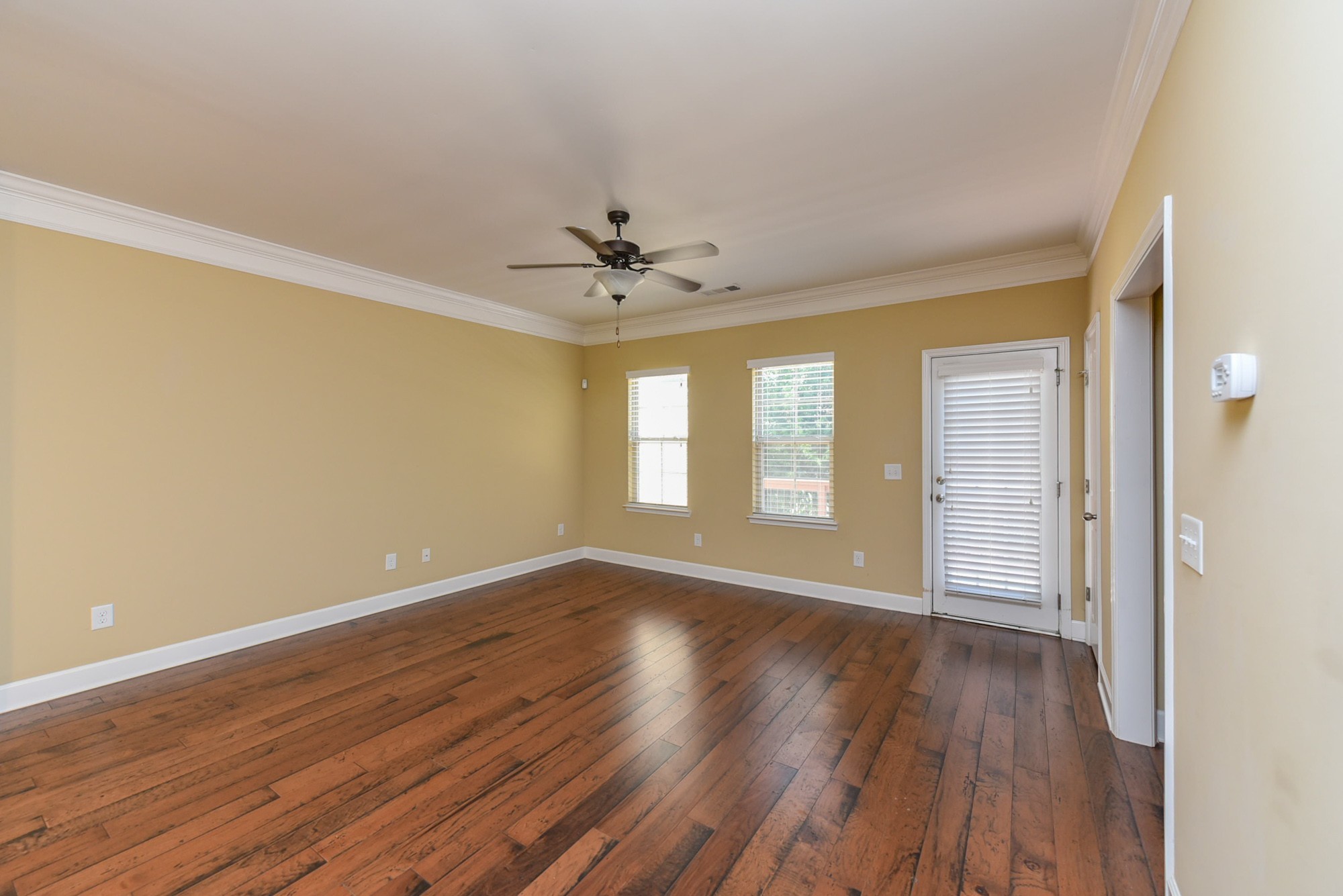 5536 Prada Dr