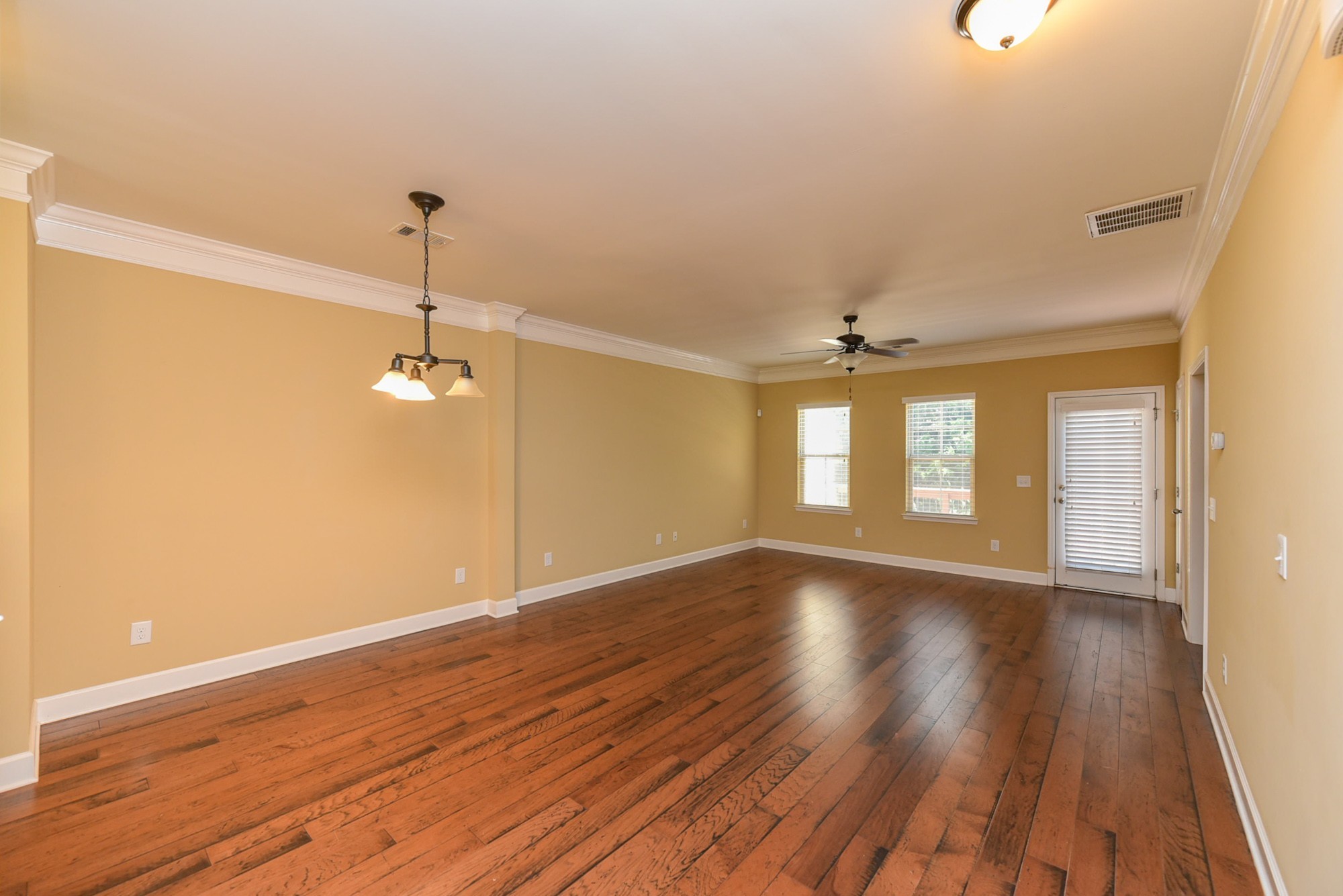 5536 Prada Dr