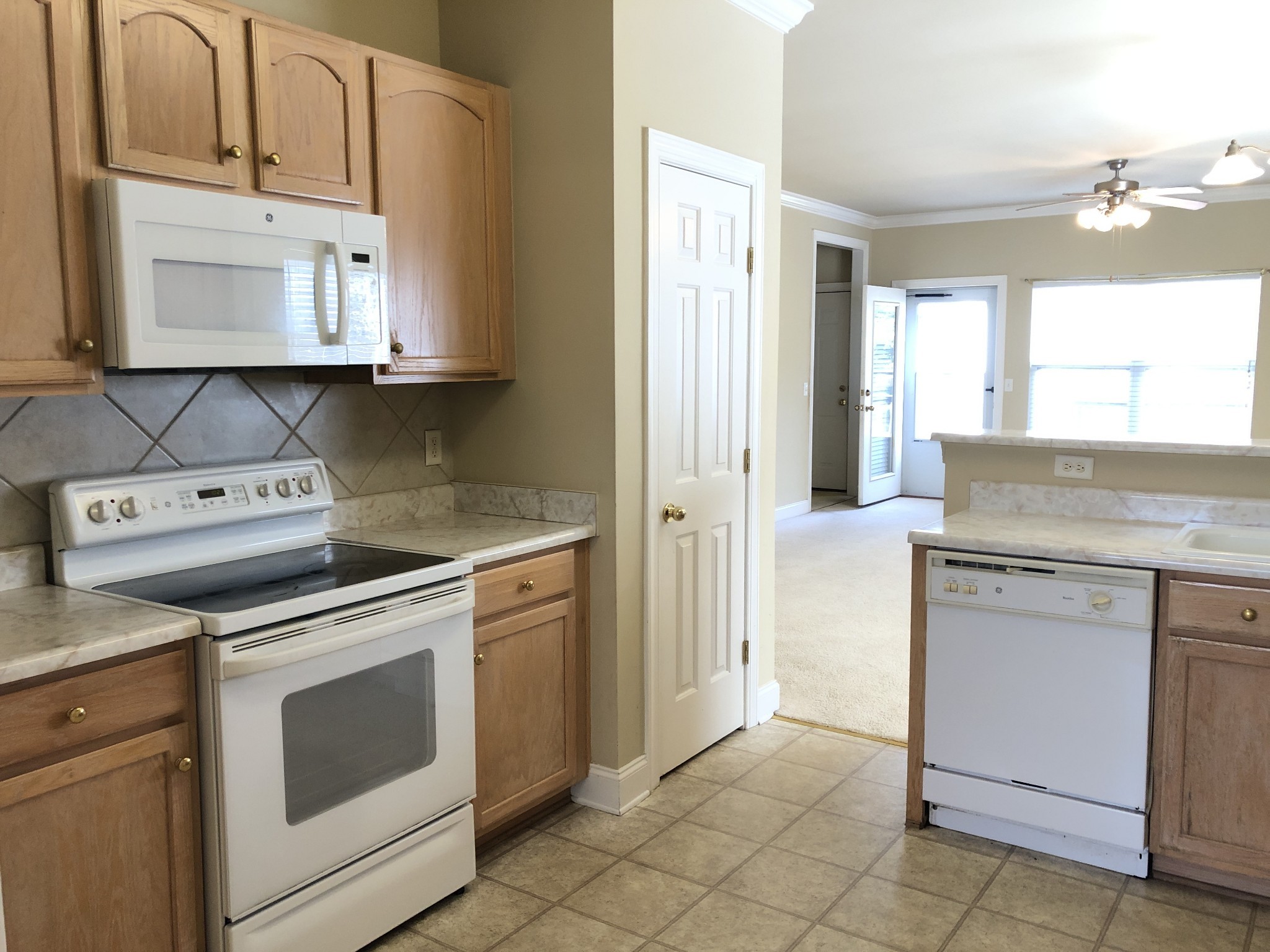 1608 Longmont Ct