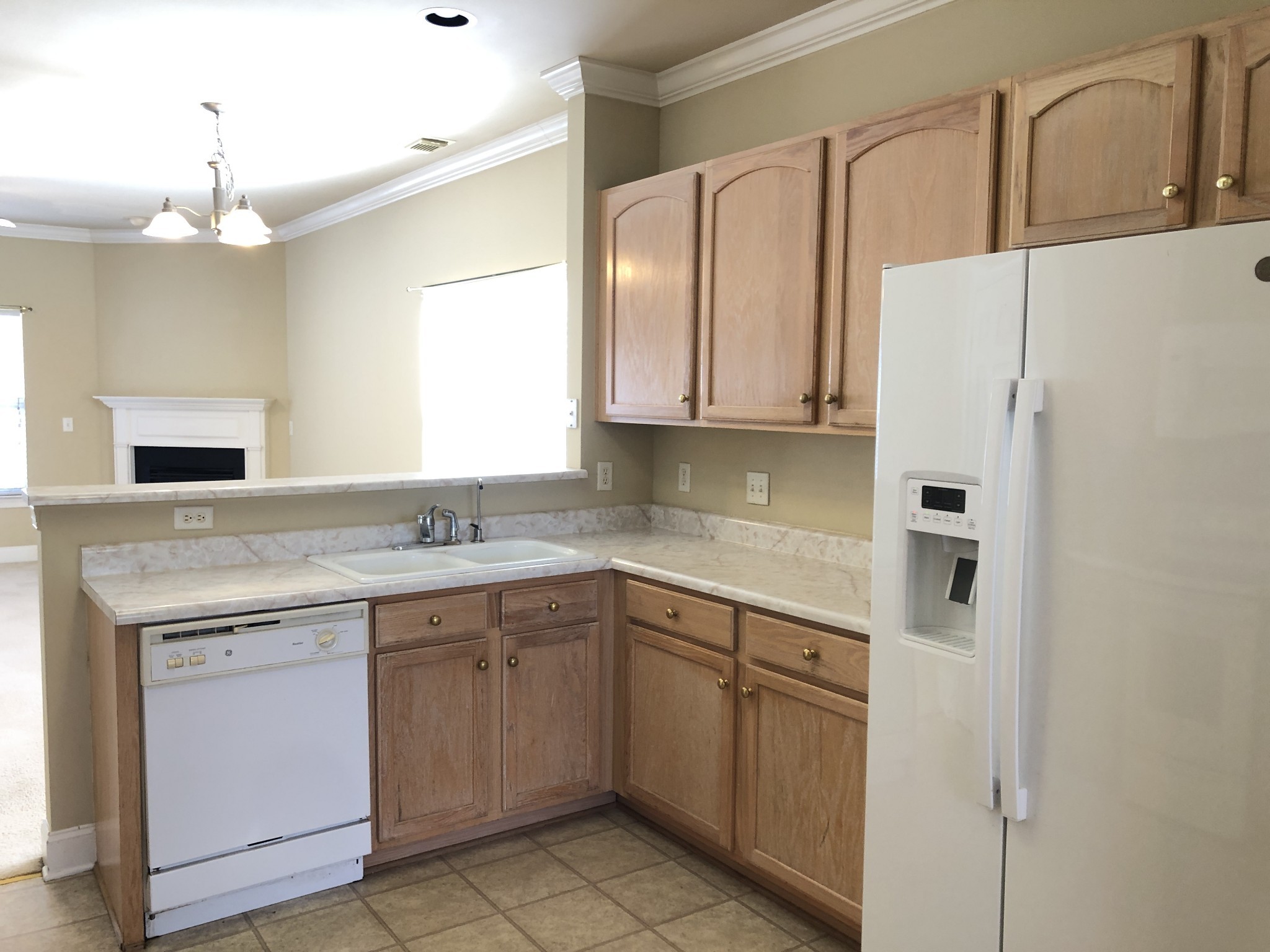 1608 Longmont Ct