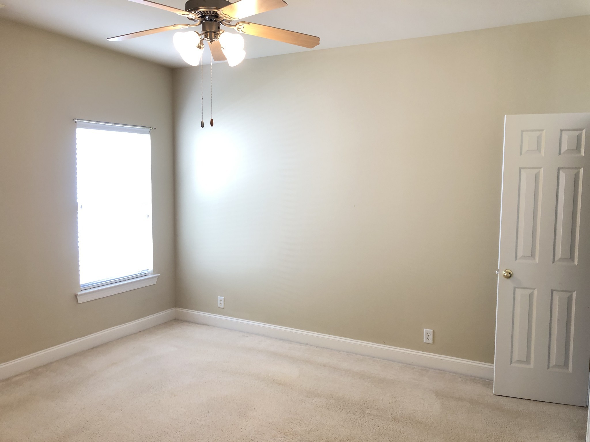 1608 Longmont Ct