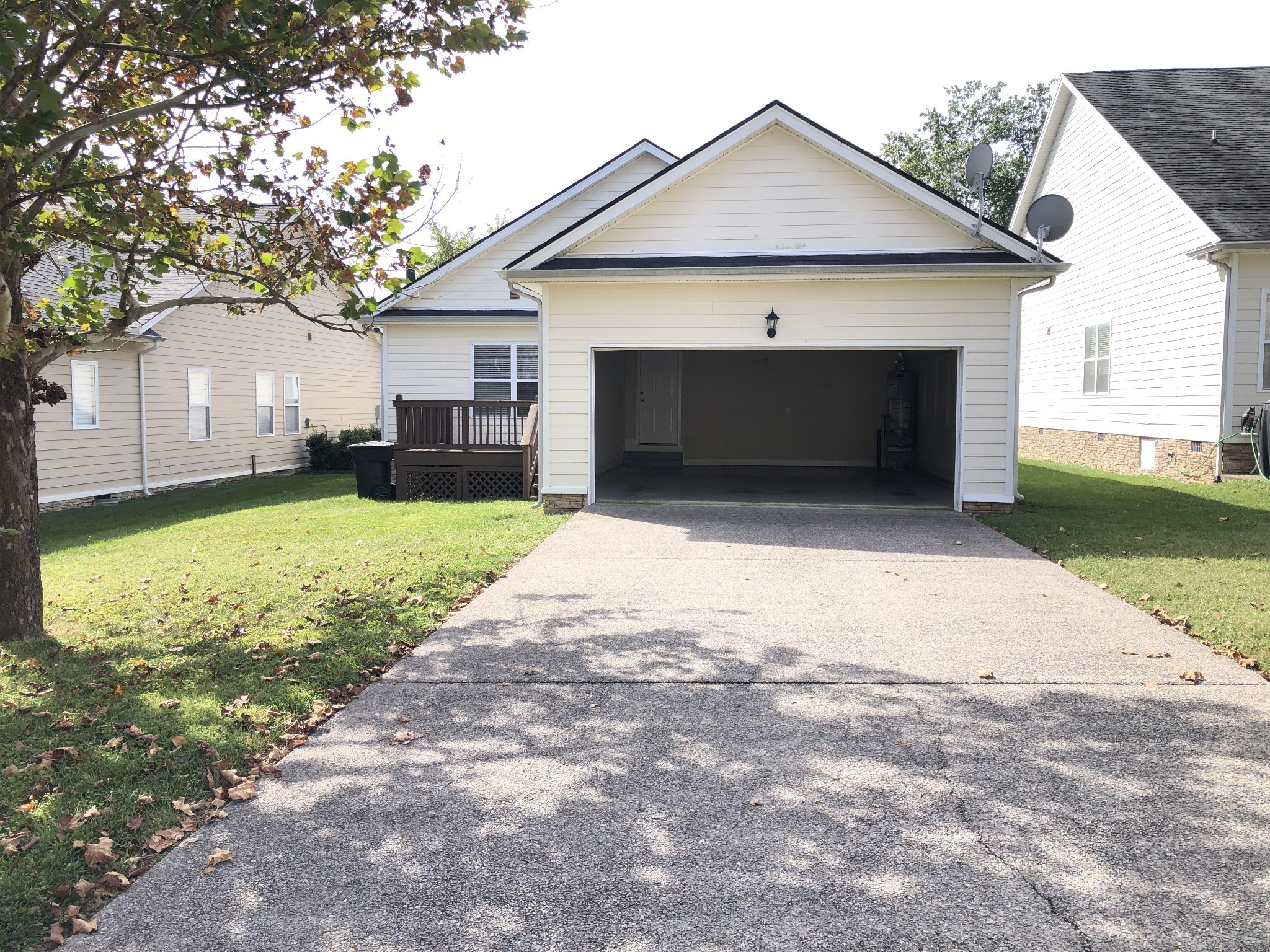 1608 Longmont Ct