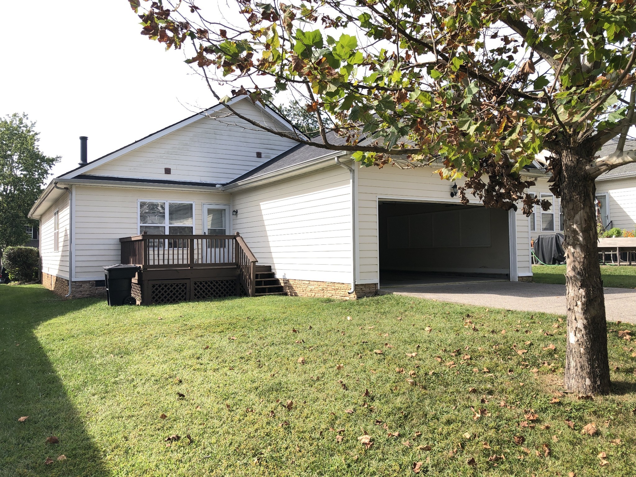 1608 Longmont Ct