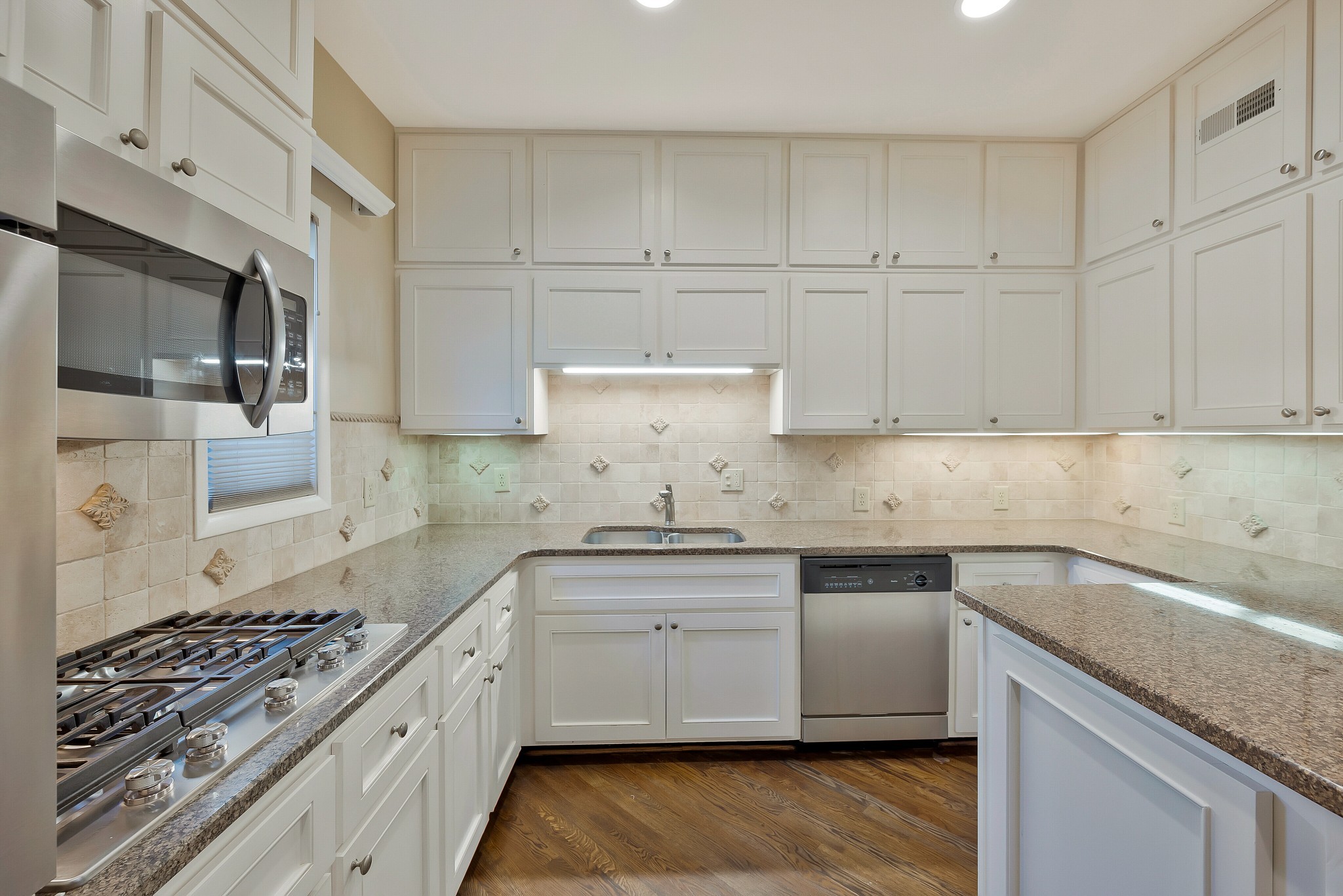 668 Timber Ln Unit: 668