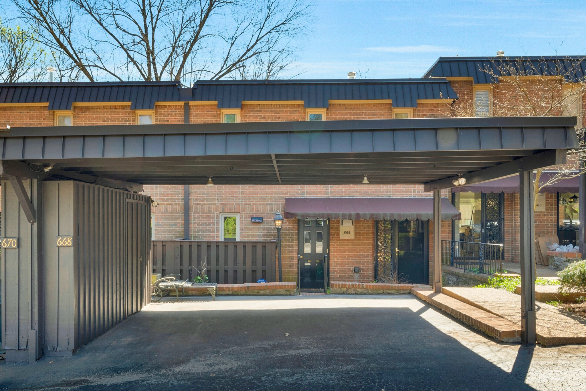 668 Timber Ln Unit: 668
