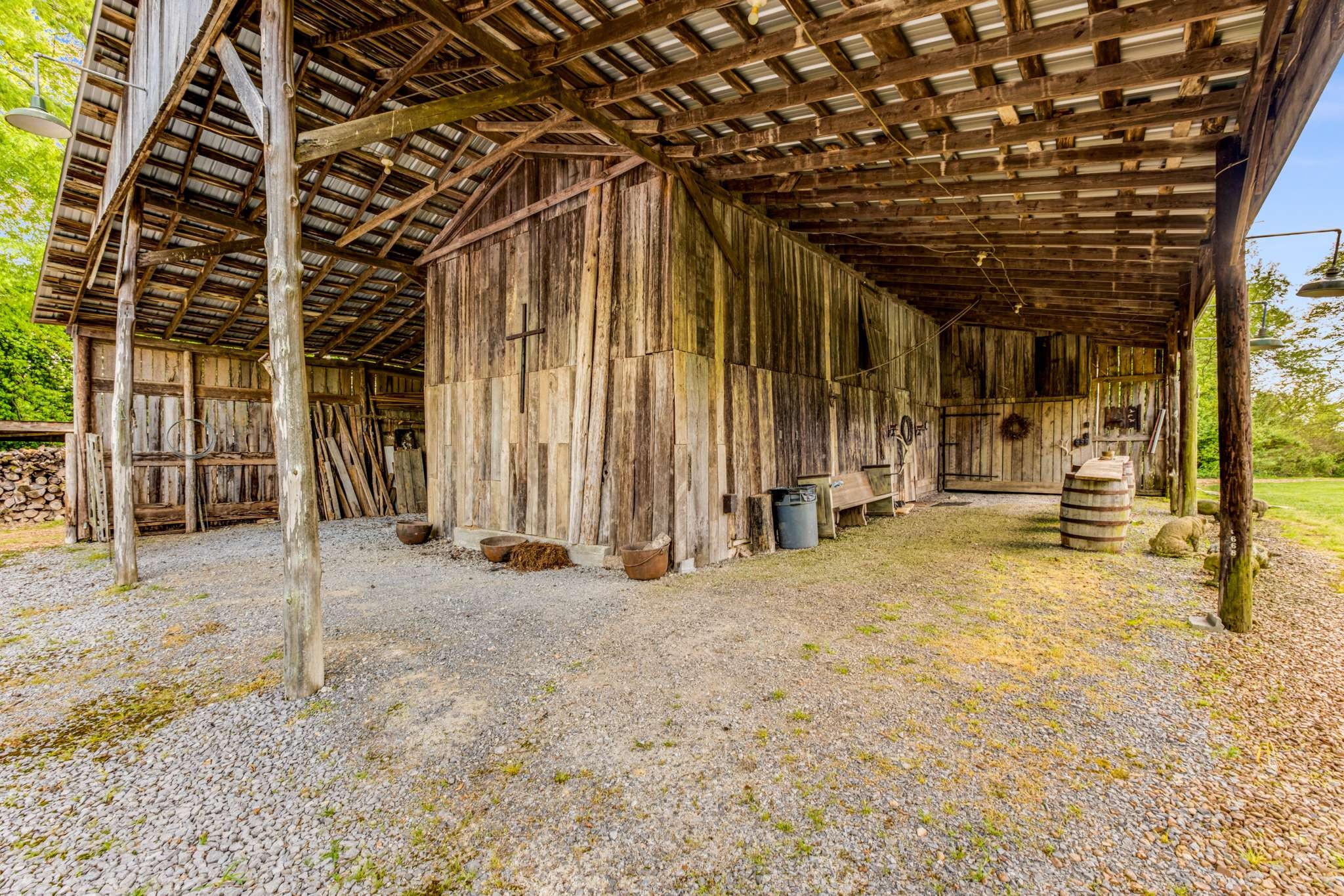 405B Webb Rd, W