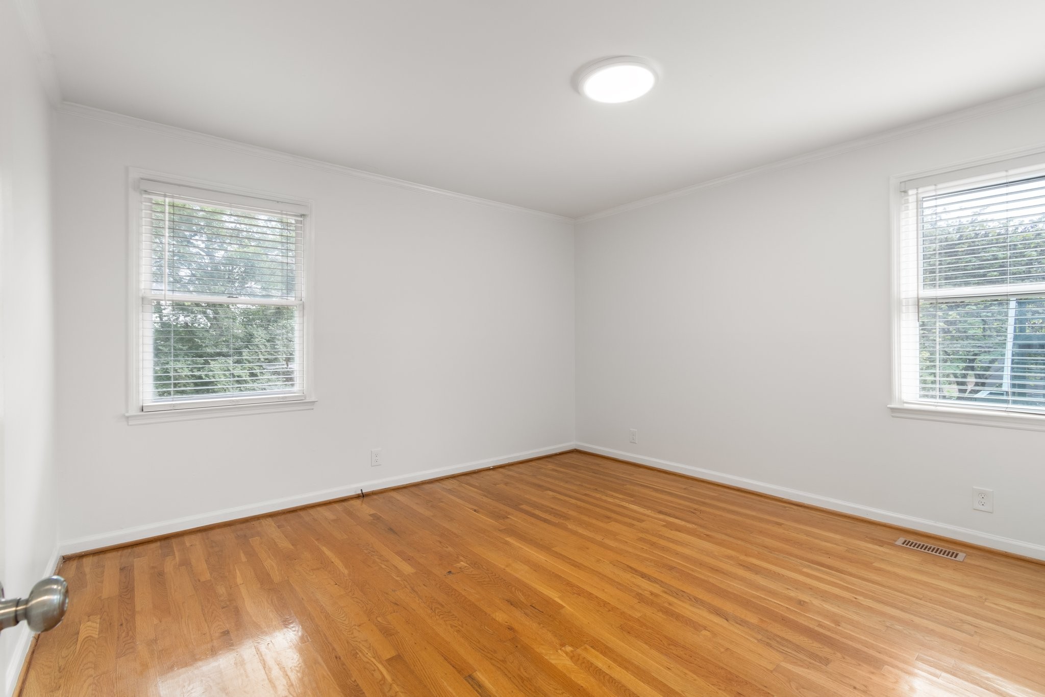 1406 Grandview Dr