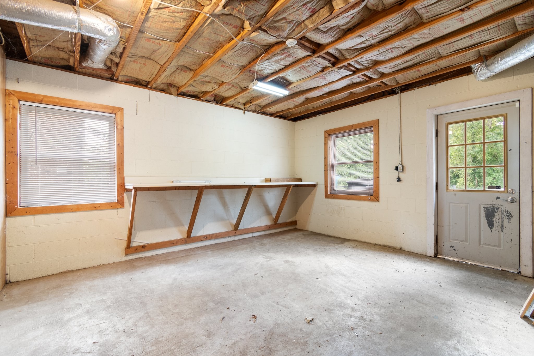 1406 Grandview Dr