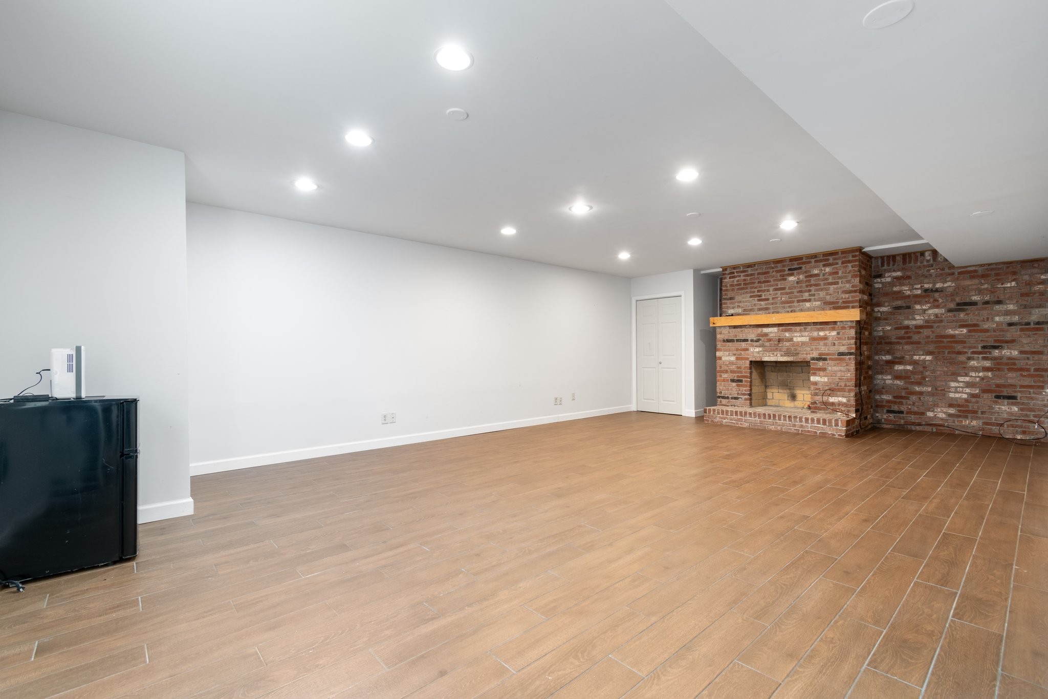 1406 Grandview Dr