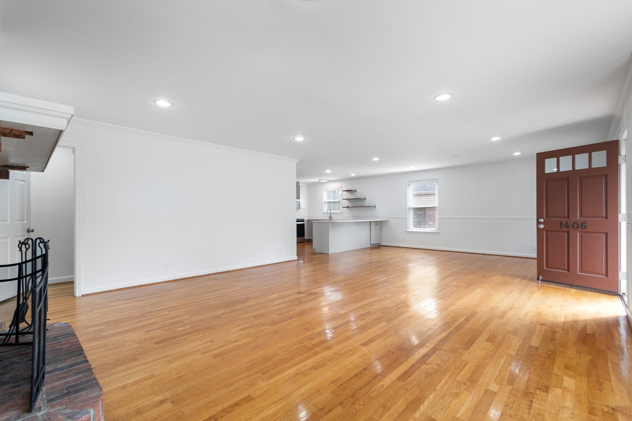 1406 Grandview Dr