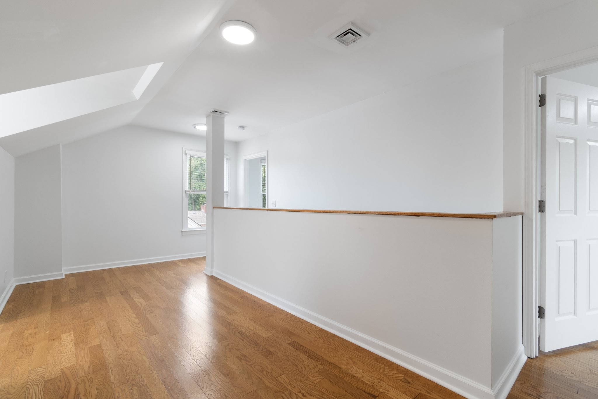 1406 Grandview Dr